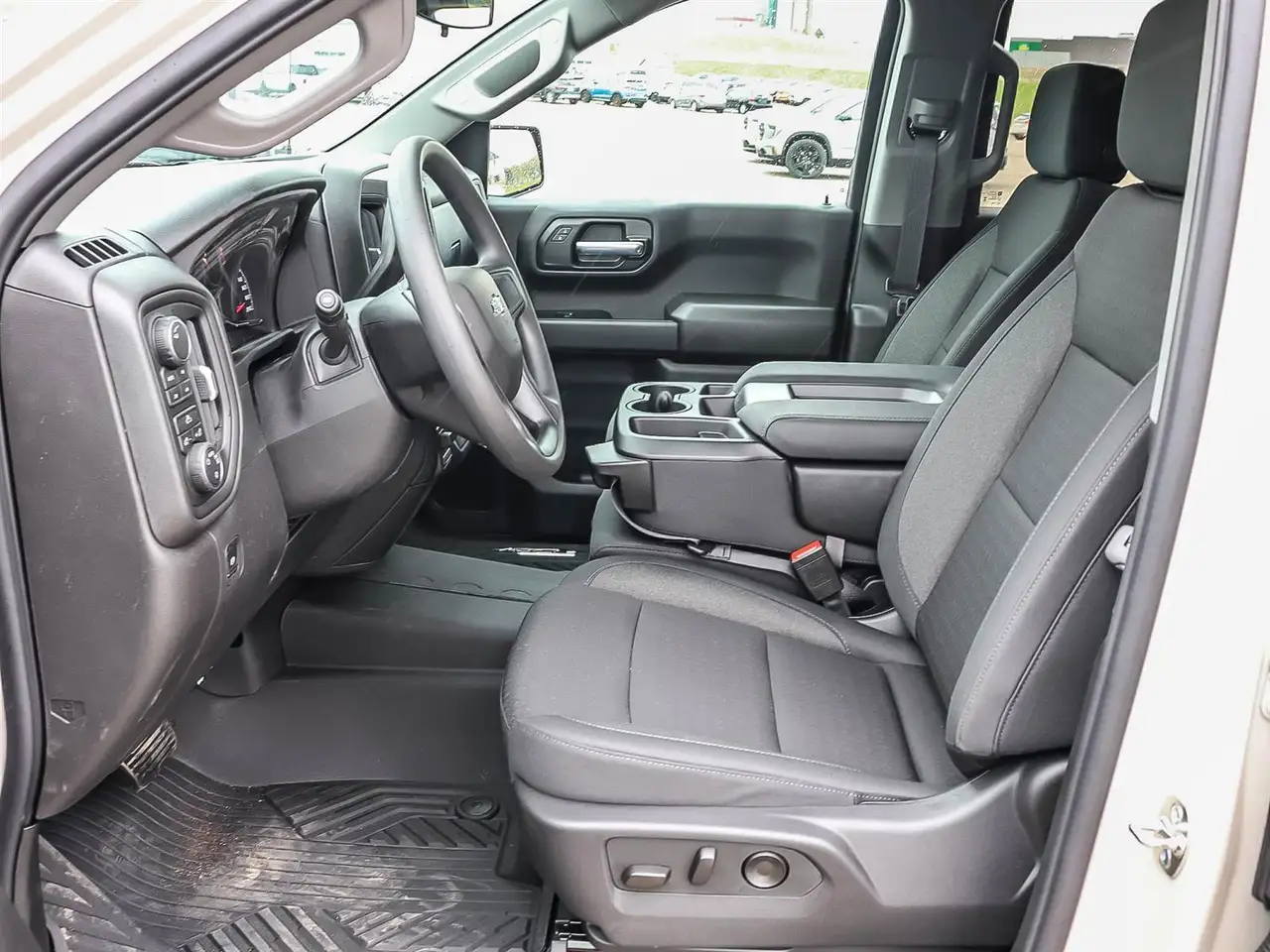 Chevrolet Silverado 1500 снимка Chevrolet Silverado 1500