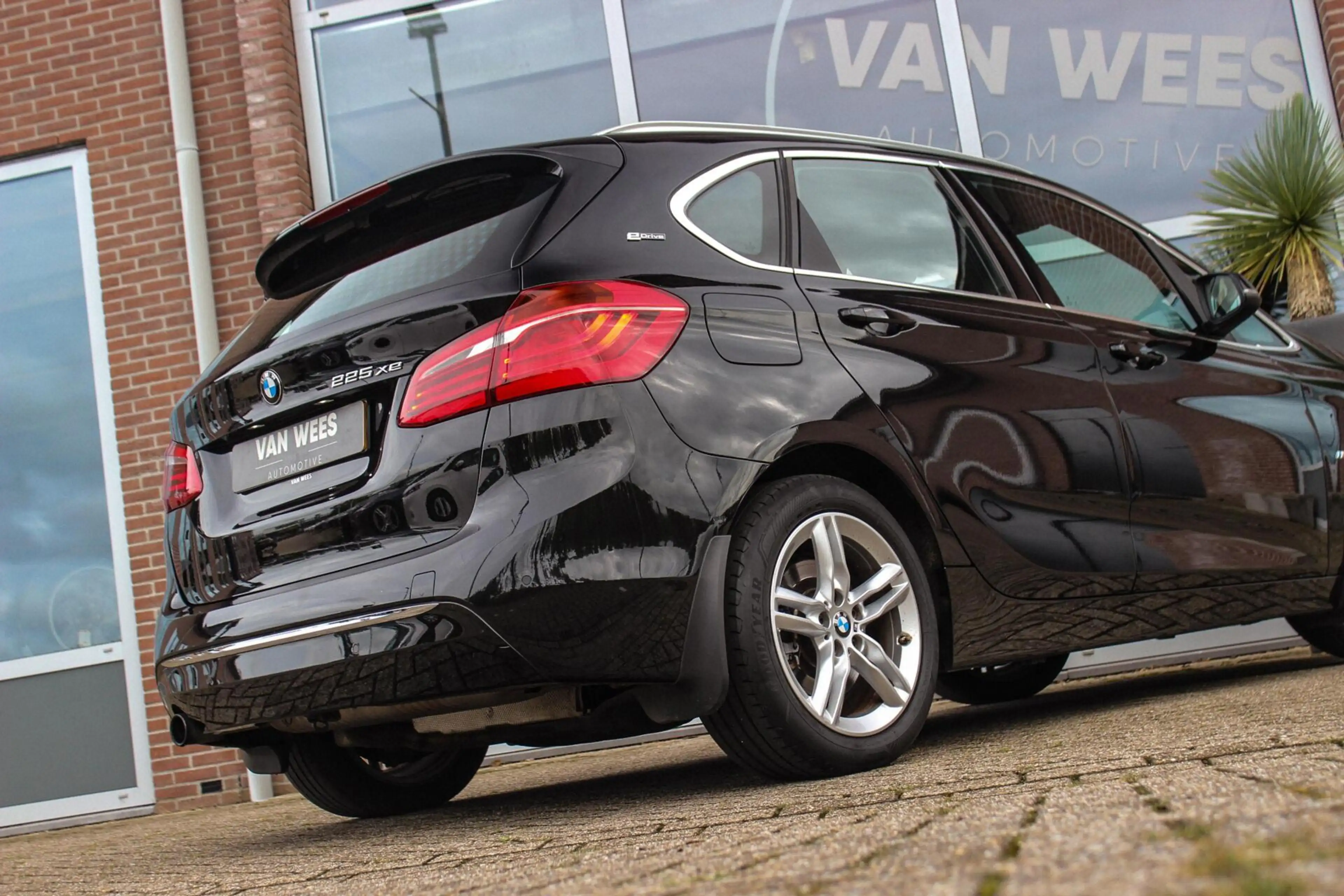 BMW 225 2-serie Active Tourer 225xe Luxury | Driving Assis — photo 47
