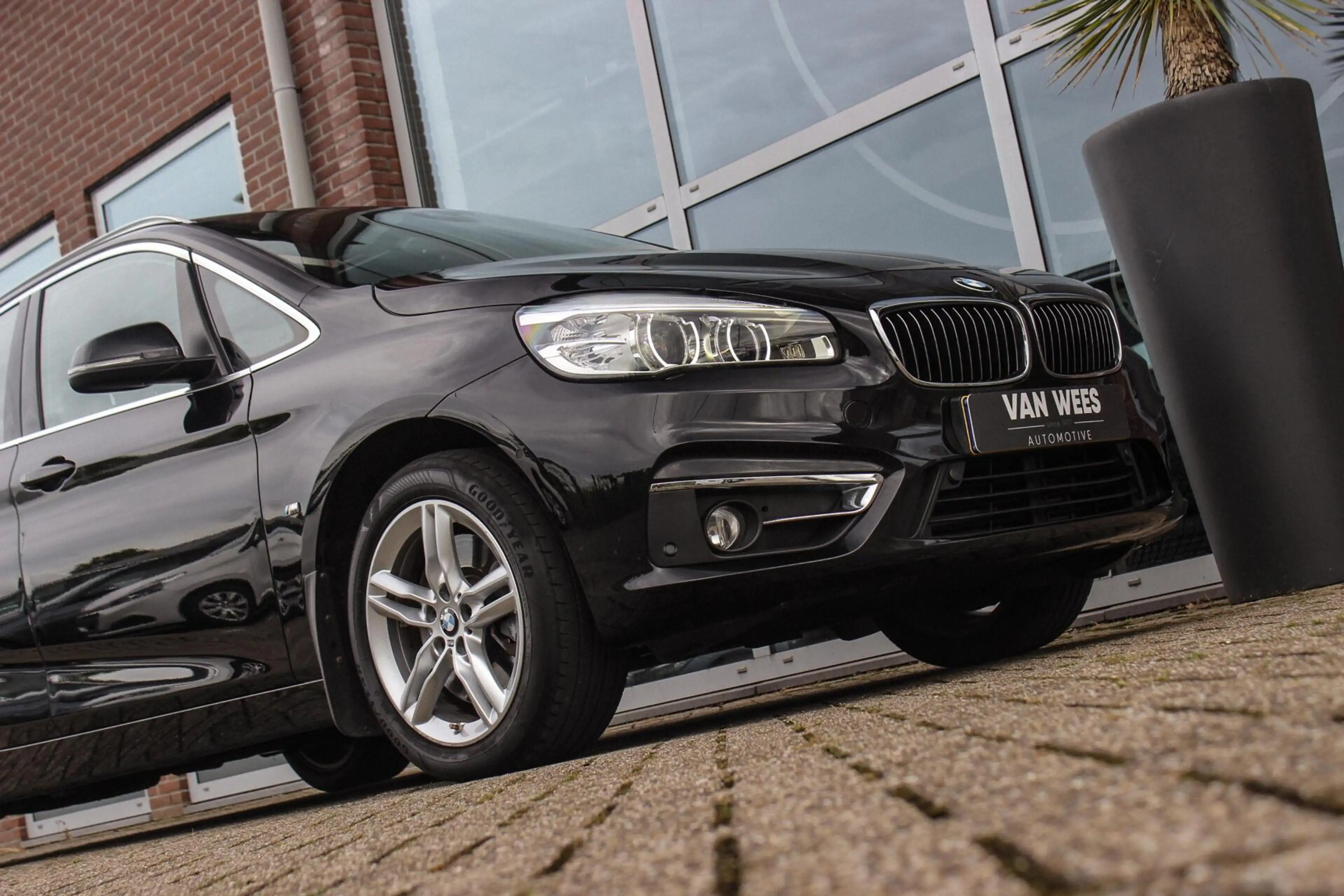 BMW 225 2-serie Active Tourer 225xe Luxury | Driving Assis — photo 46