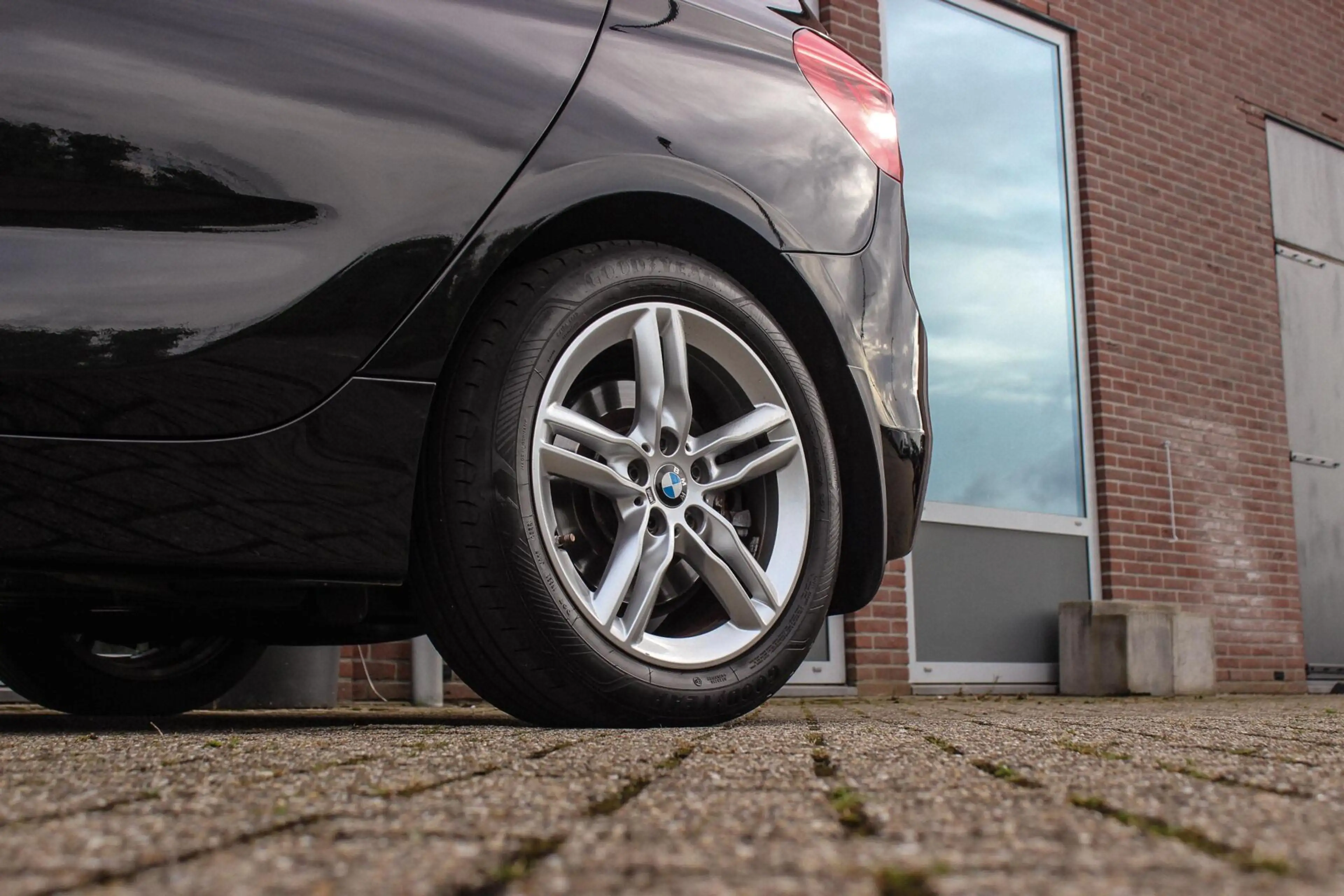 BMW 225 2-serie Active Tourer 225xe Luxury | Driving Assis — photo 45