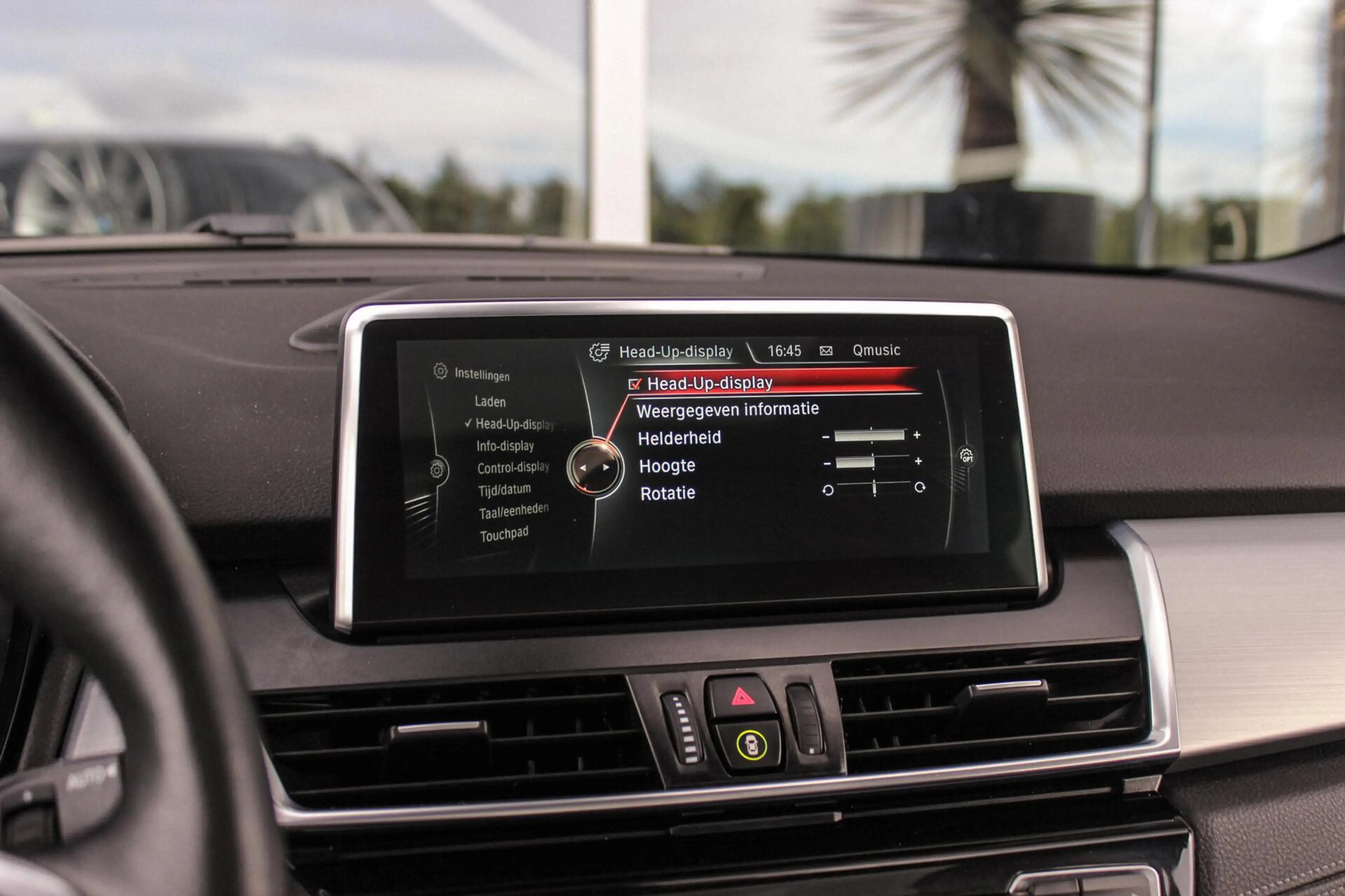 BMW 225 2-serie Active Tourer 225xe Luxury | Driving Assis — photo 30