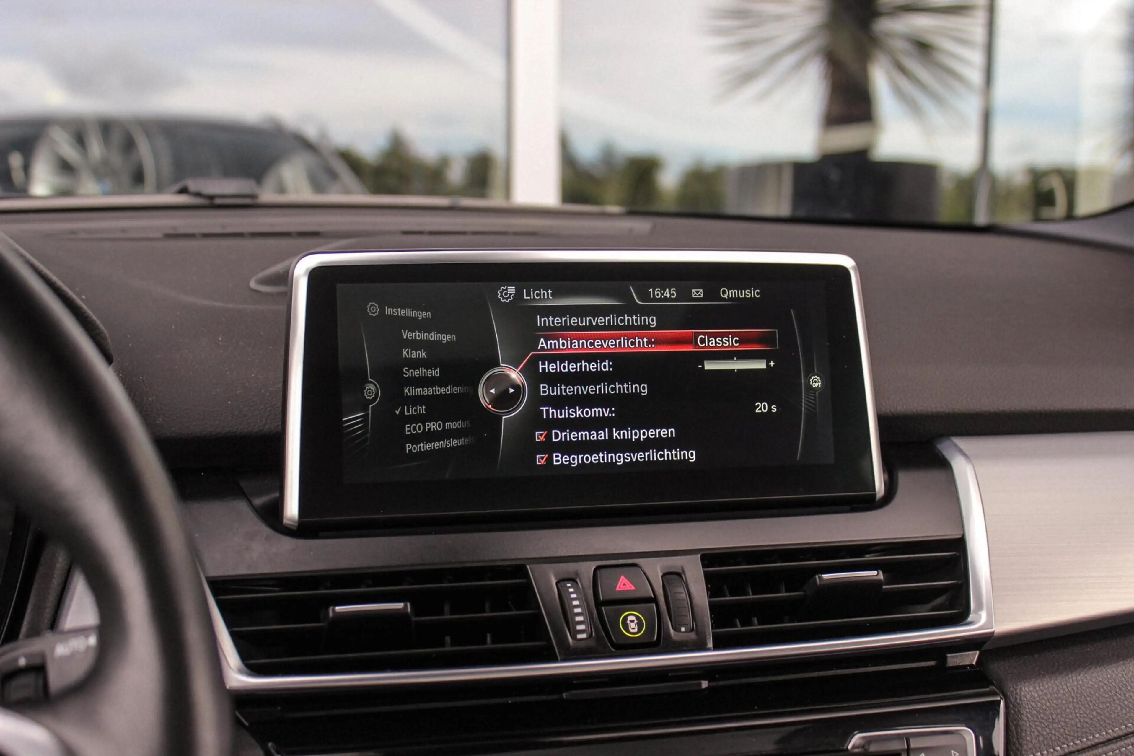 BMW 225 2-serie Active Tourer 225xe Luxury | Driving Assis — photo 31