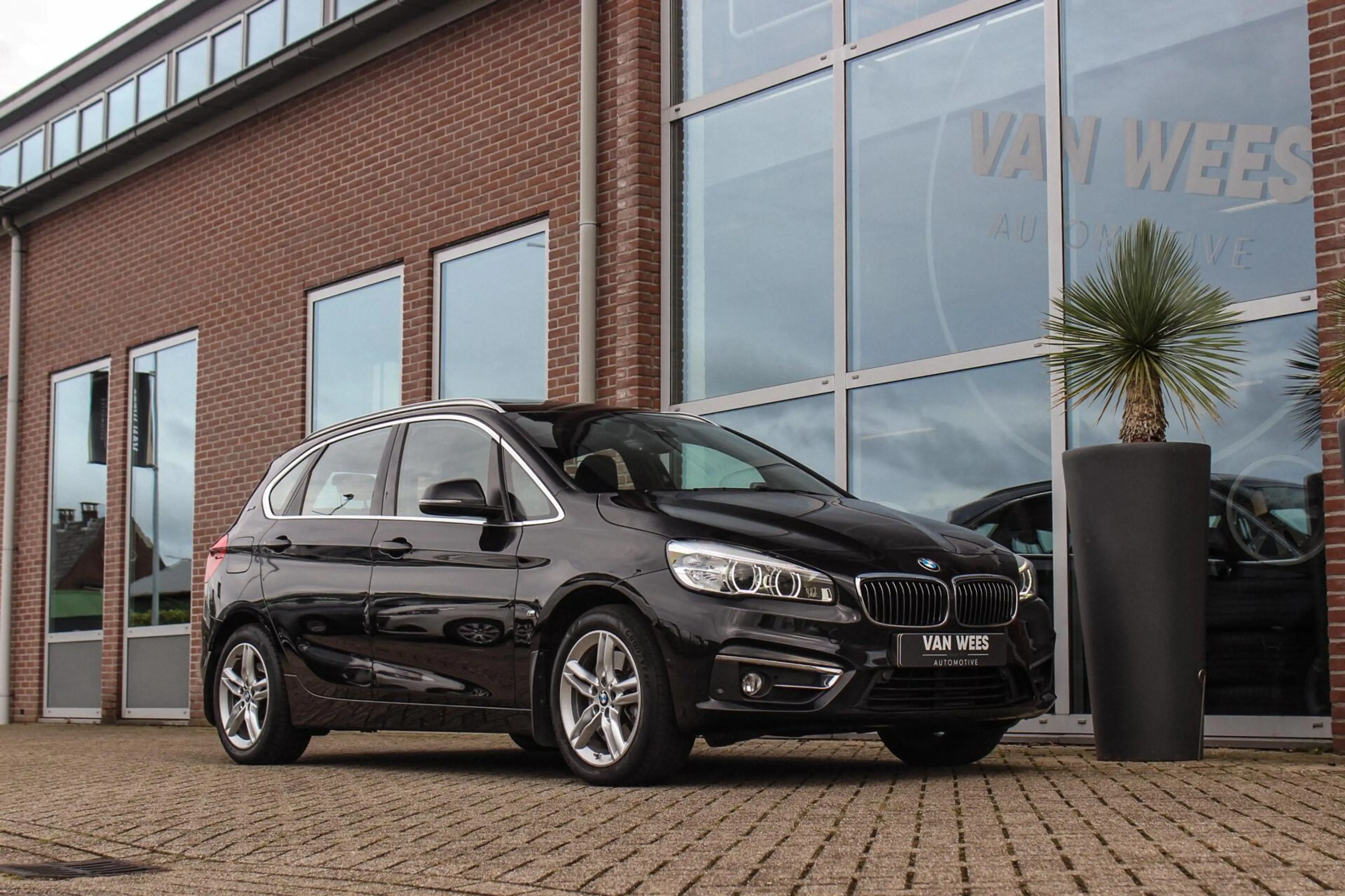 BMW 225 2-serie Active Tourer 225xe Luxury | Driving Assis — photo 9