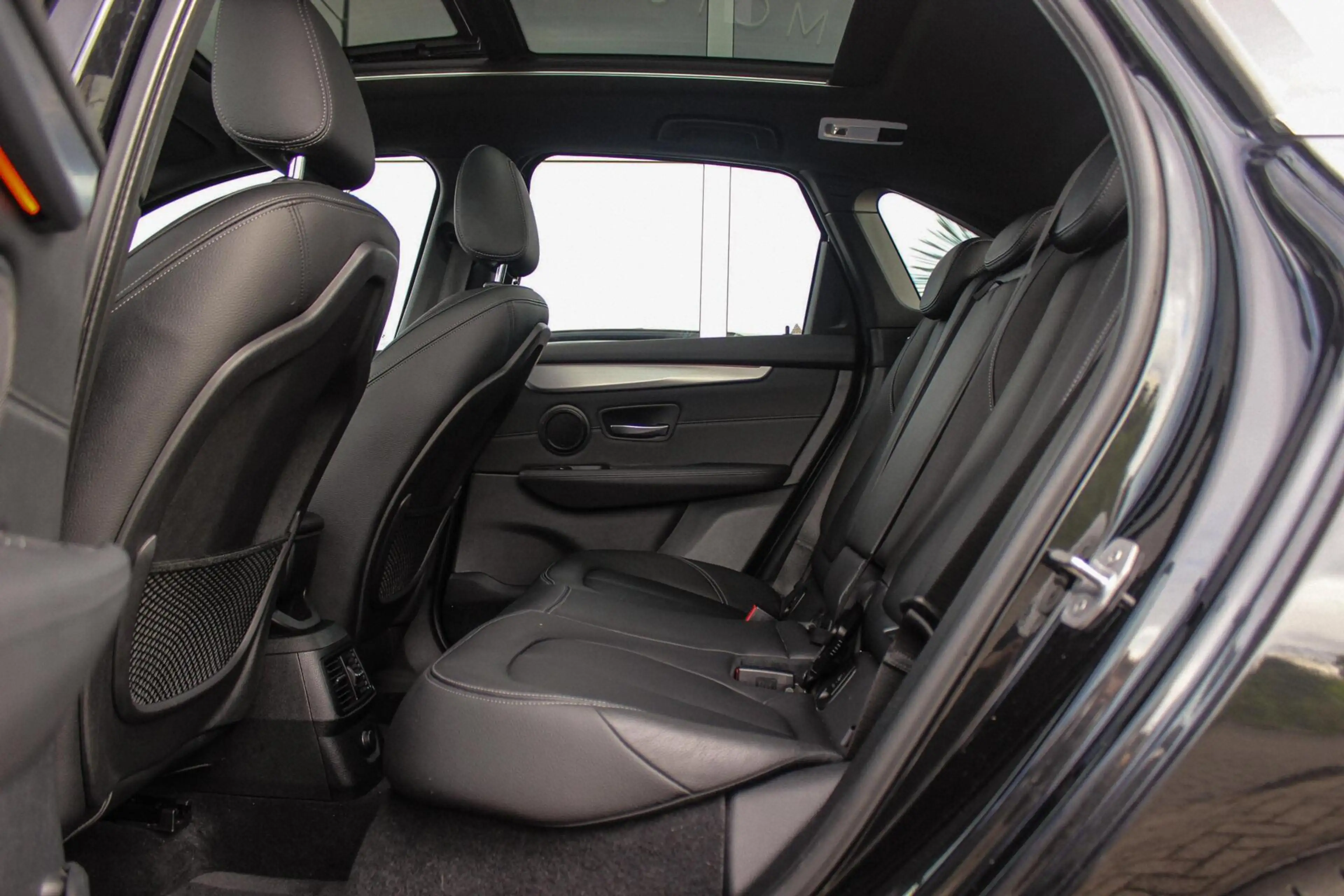 BMW 225 2-serie Active Tourer 225xe Luxury | Driving Assis — photo 18