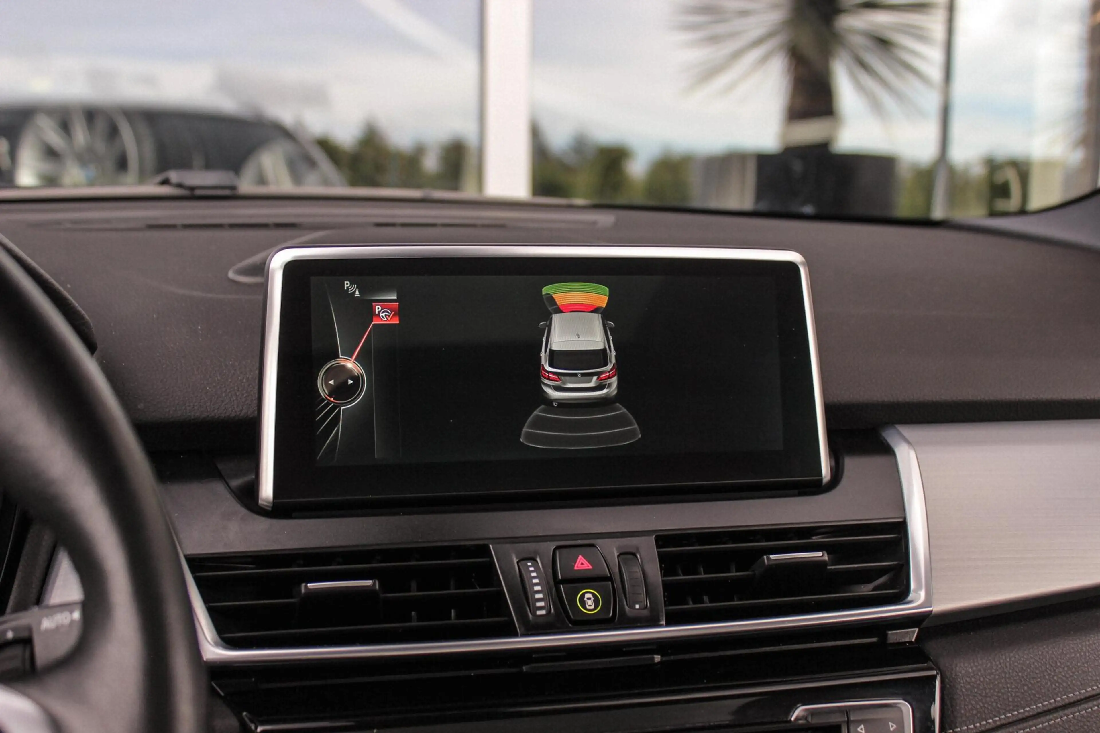 BMW 225 2-serie Active Tourer 225xe Luxury | Driving Assis — photo 28