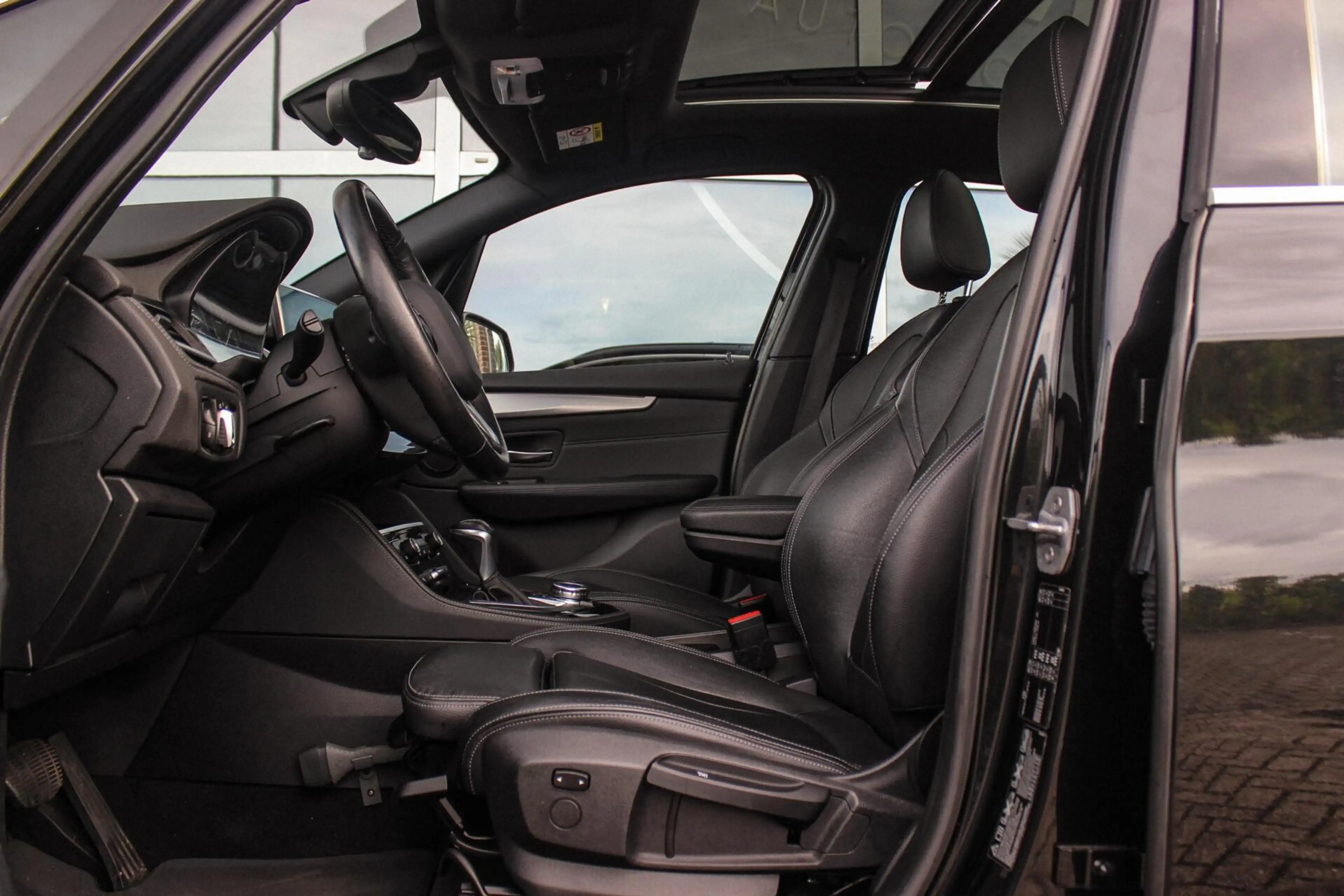 BMW 225 2-serie Active Tourer 225xe Luxury | Driving Assis — photo 14