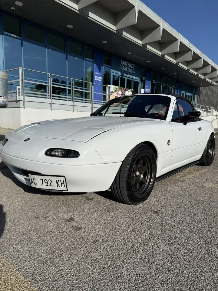 Mazda MX-5 1.6i 16v, foto 1