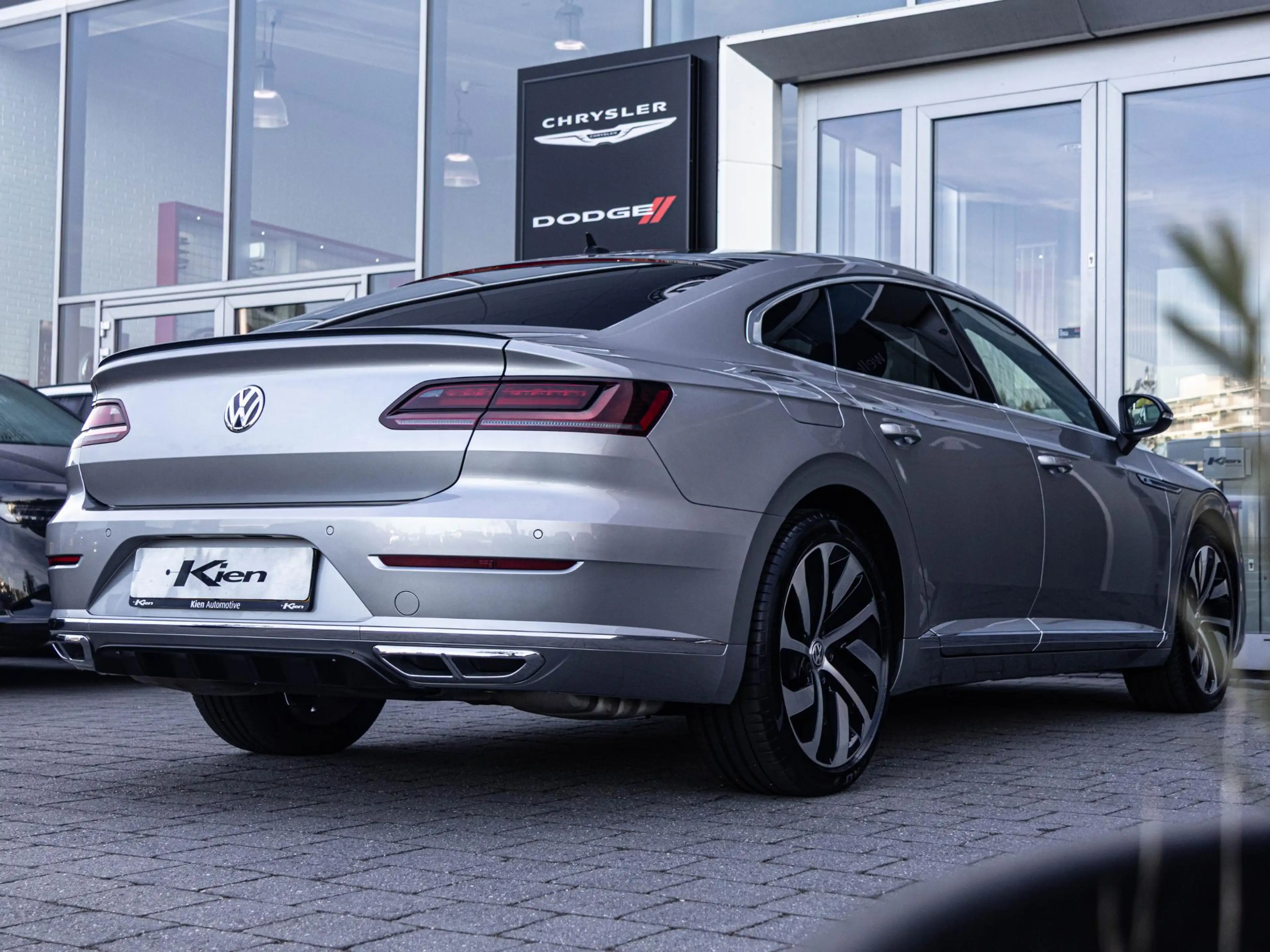 Volkswagen Arteon 1.5 TSI R Line | Pano | Full LED | Keyless Entry | — photo 5