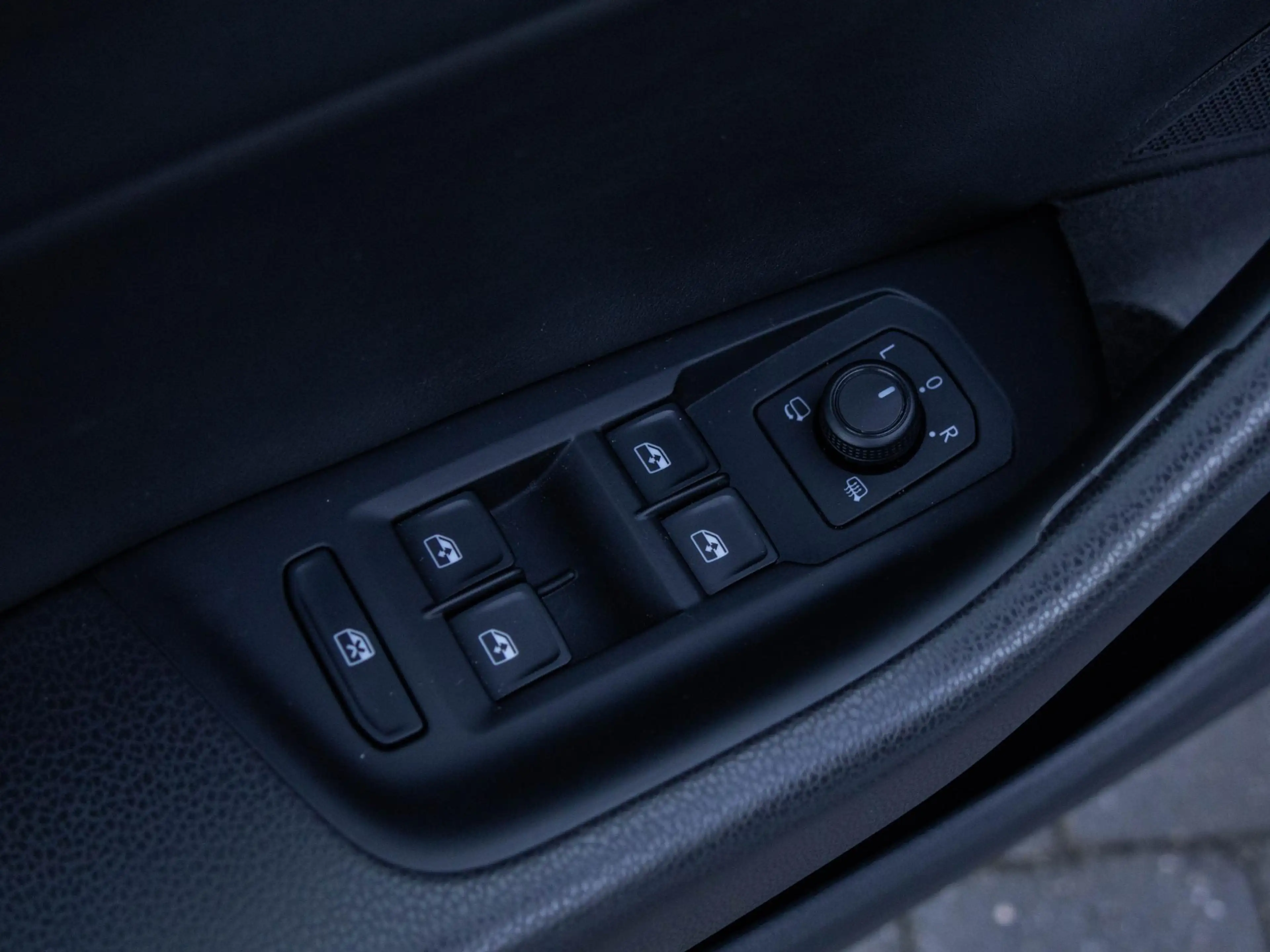 Volkswagen Arteon 1.5 TSI R Line | Pano | Full LED | Keyless Entry | — photo 27