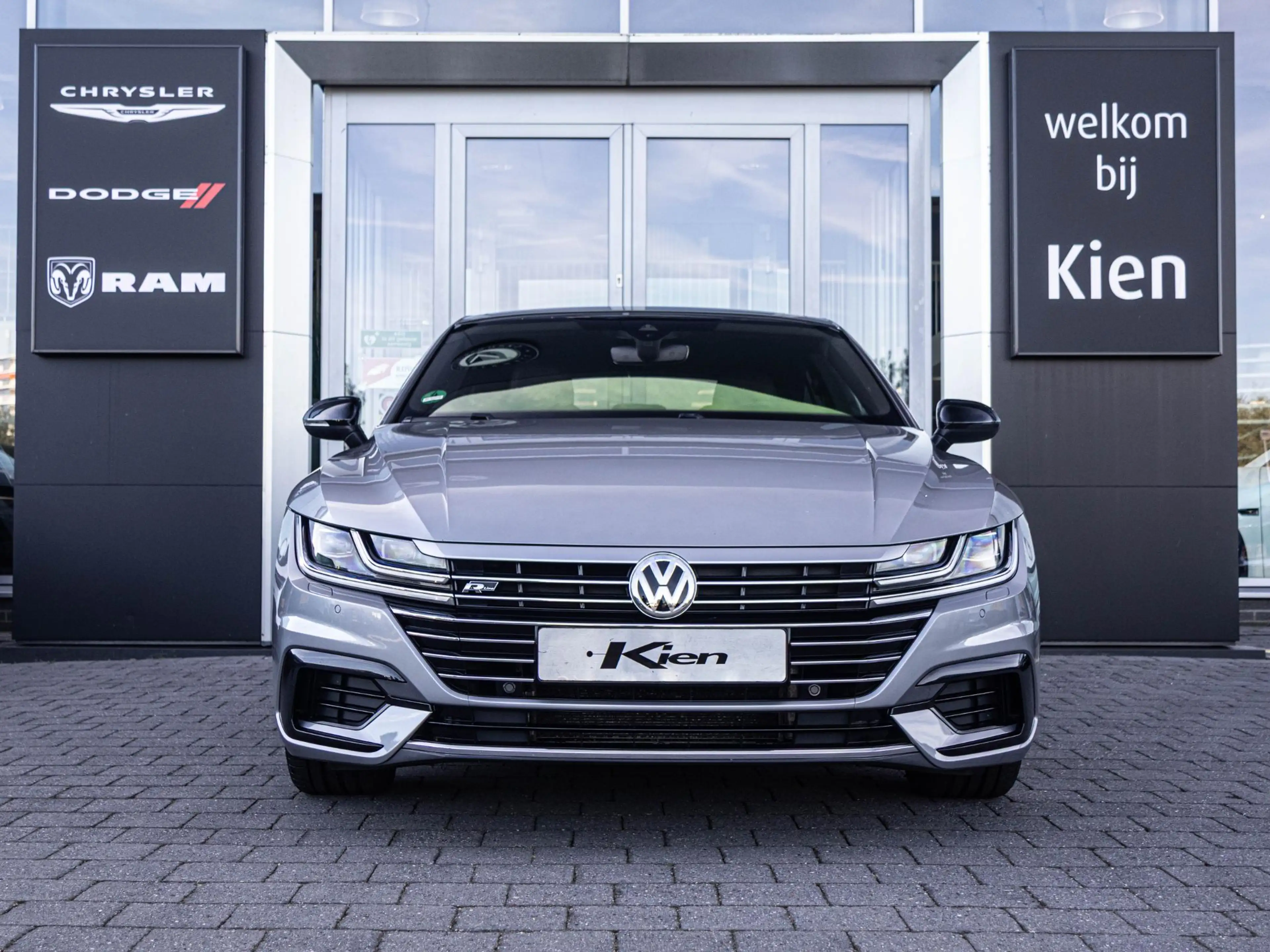 Volkswagen Arteon 1.5 TSI R Line | Pano | Full LED | Keyless Entry | — photo 21