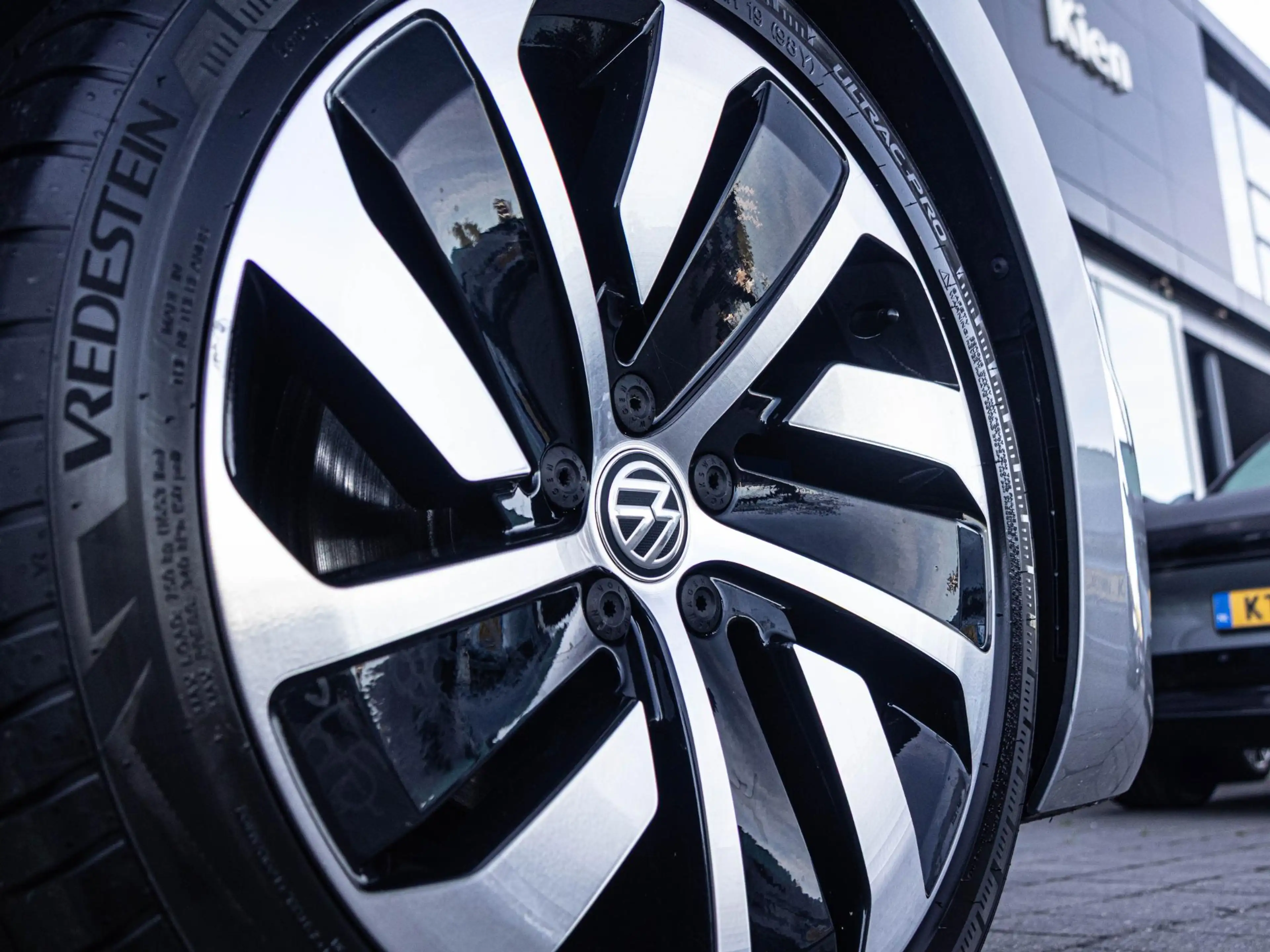 Volkswagen Arteon 1.5 TSI R Line | Pano | Full LED | Keyless Entry | — photo 7