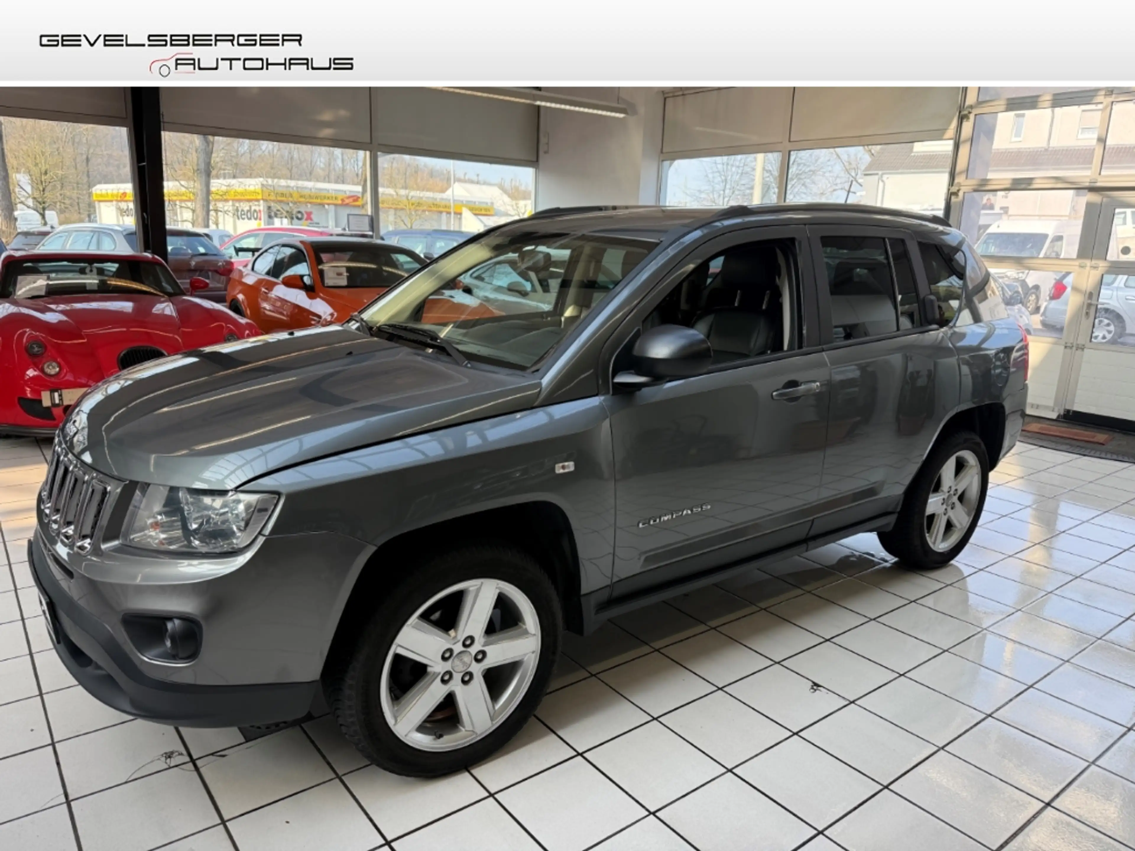 Jeep Compass Limited 4x2 Leder Klima TÜV neu
