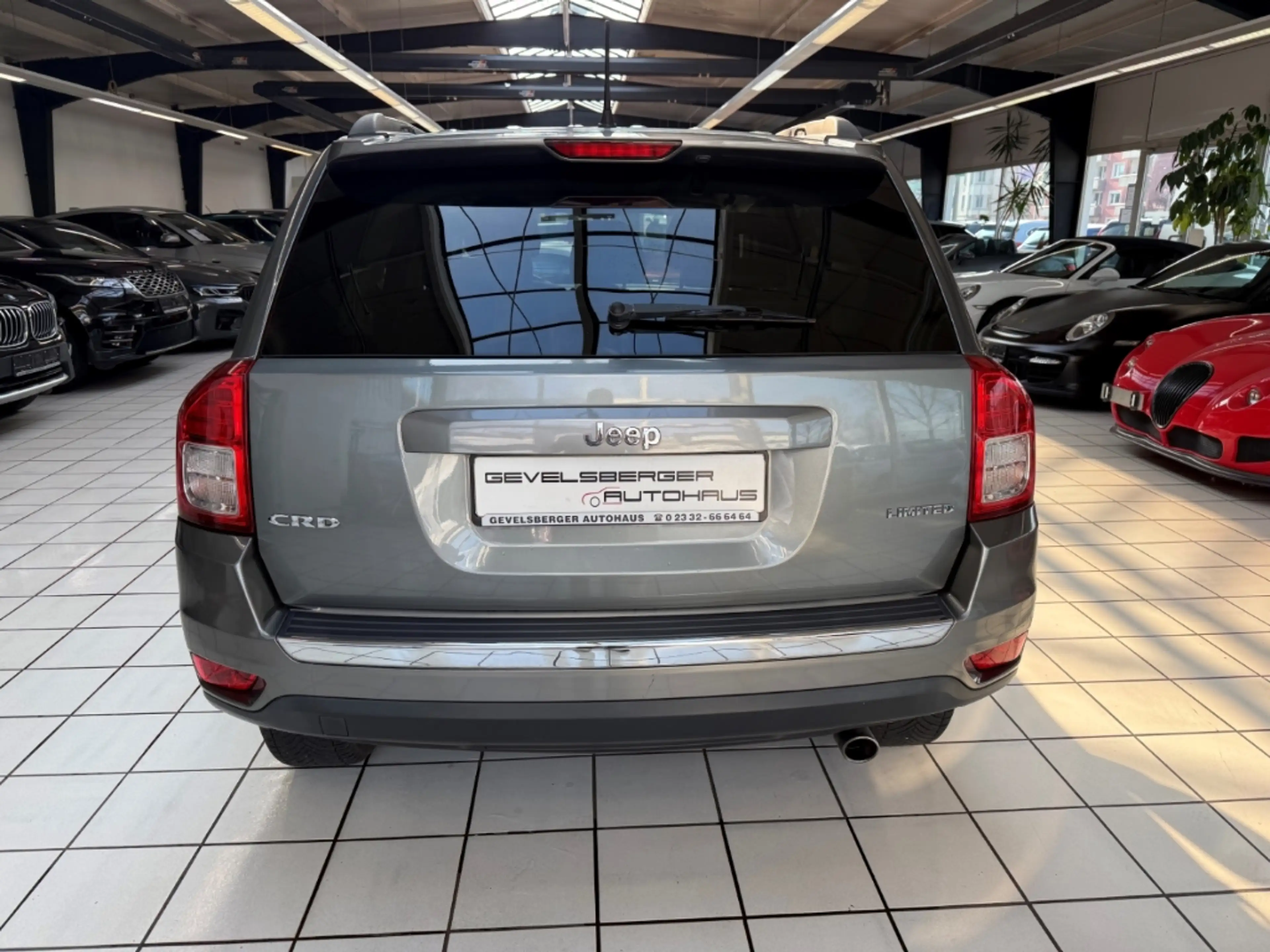 Jeep Compass Limited 4x2 Leder Klima TÜV neu — photo 7