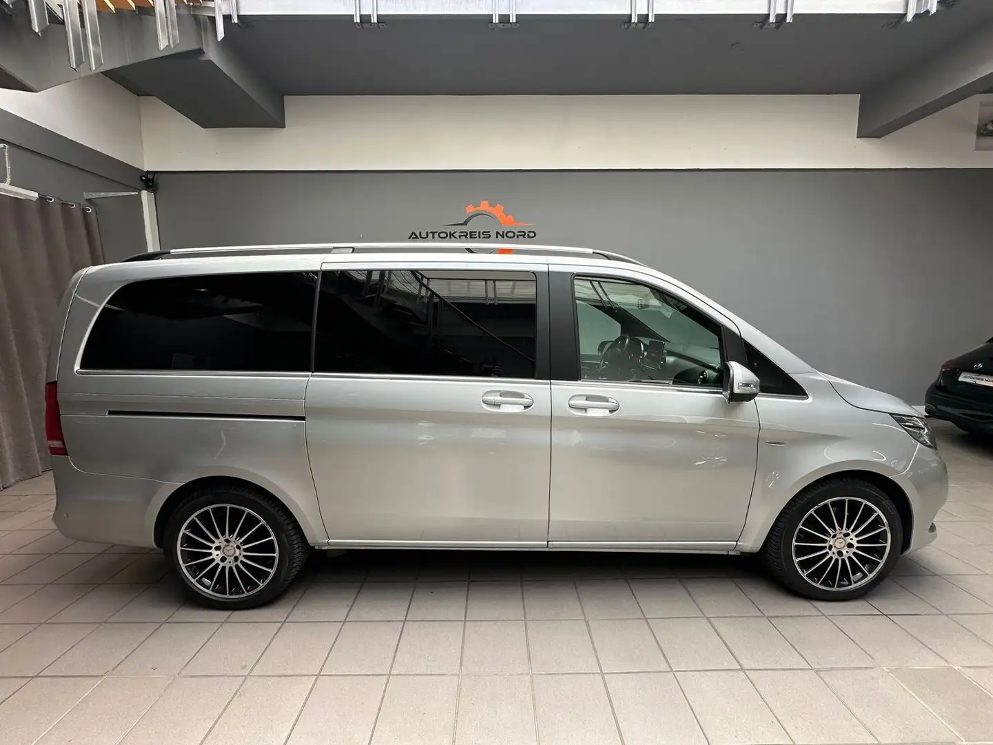 Mercedes-Benz V 220 CDI/AVANTG./EDITION 4 +KÜHLFACH+EL. TÜR+ Argent - 1