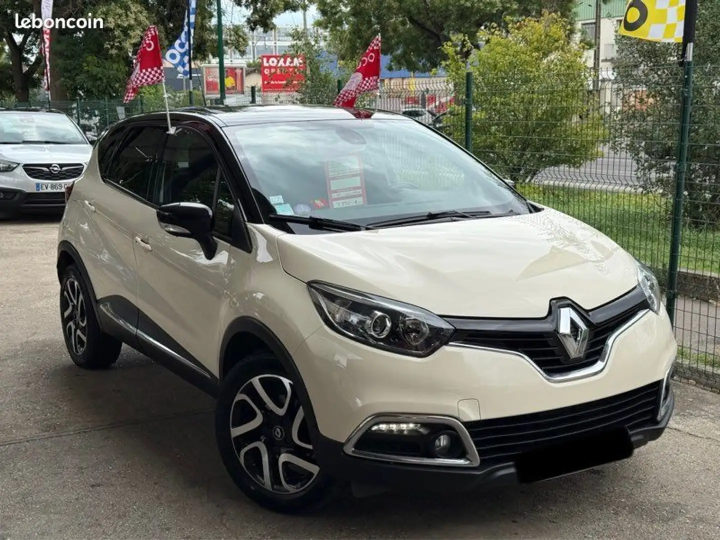Renault Captur Essence 120CV INTENS année 10-2016 105.000KM Certi Blanc - 2