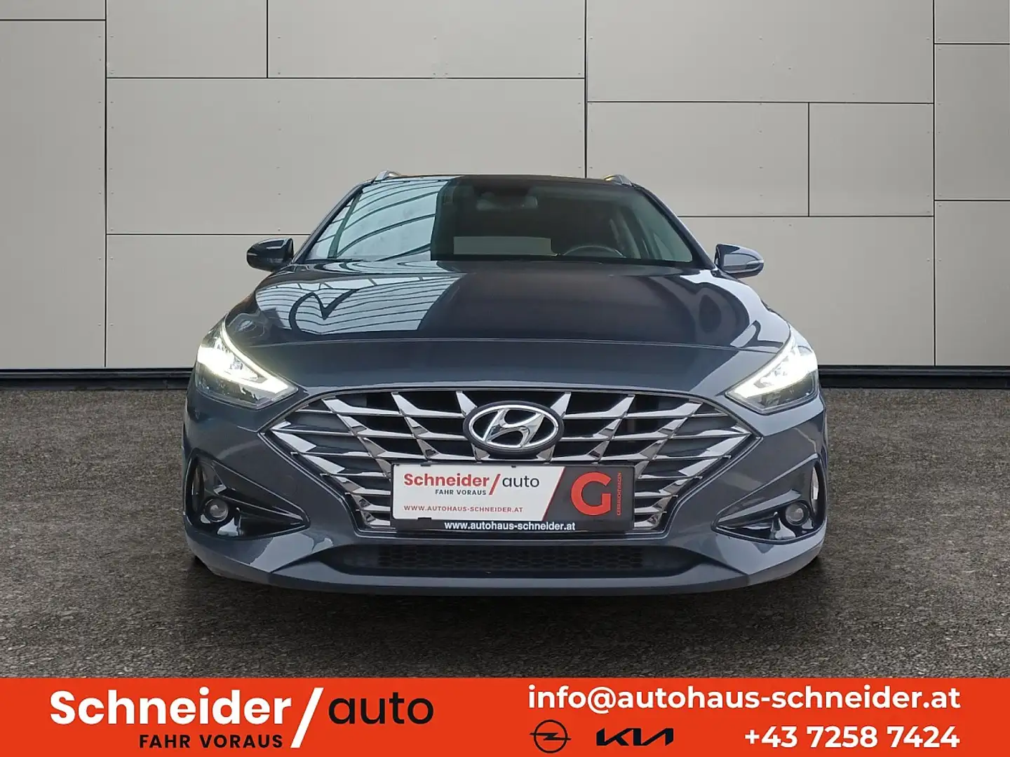 Hyundai i30 CW 1,0 T-GDI Trend Line Gris - 2