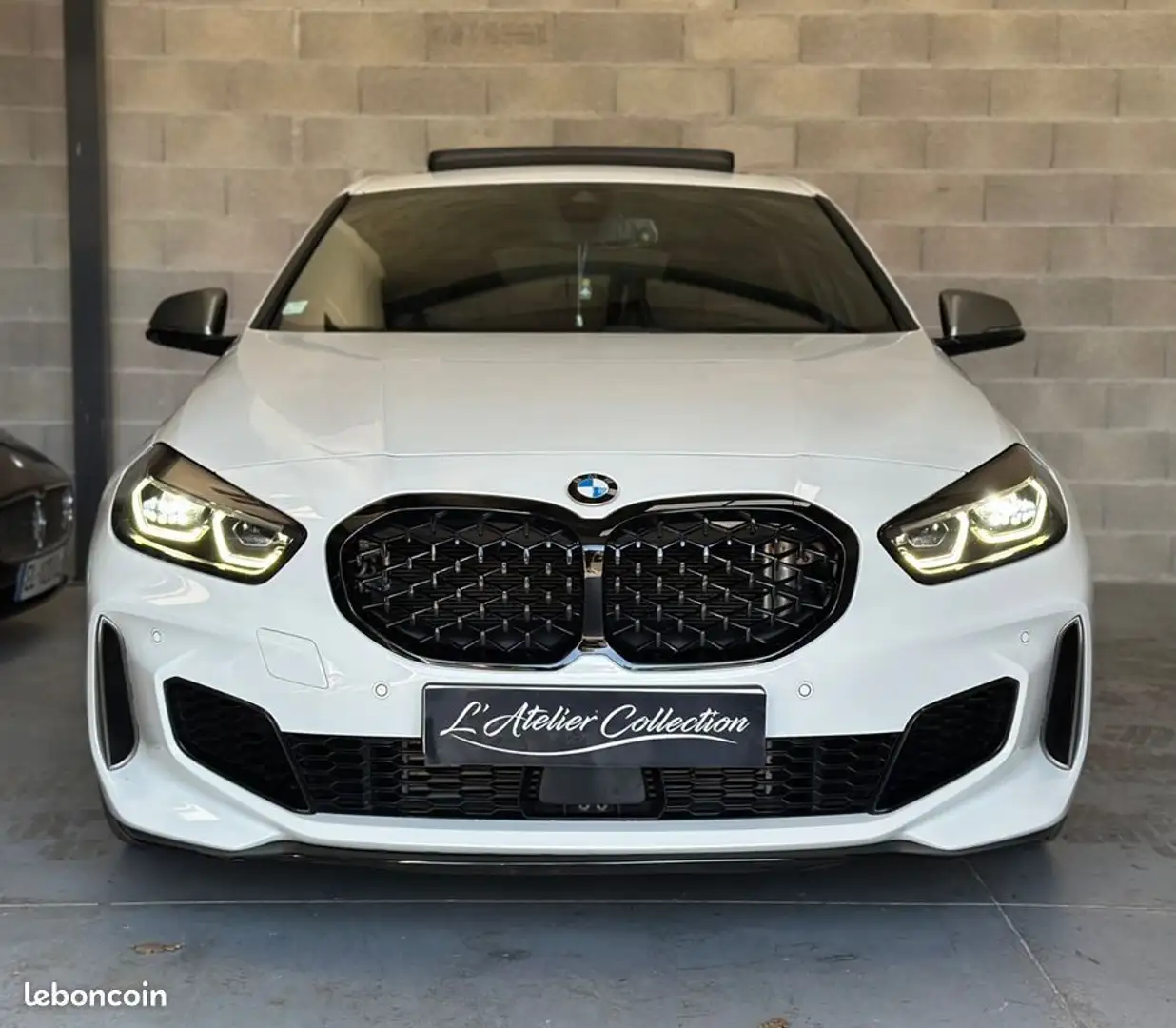 BMW 118 SERIE M135 i xDrive 306 TOIT OUVRANT SIEGES SPORTS CARPLAY GARANTIE 12 MOIS Blanc - 2