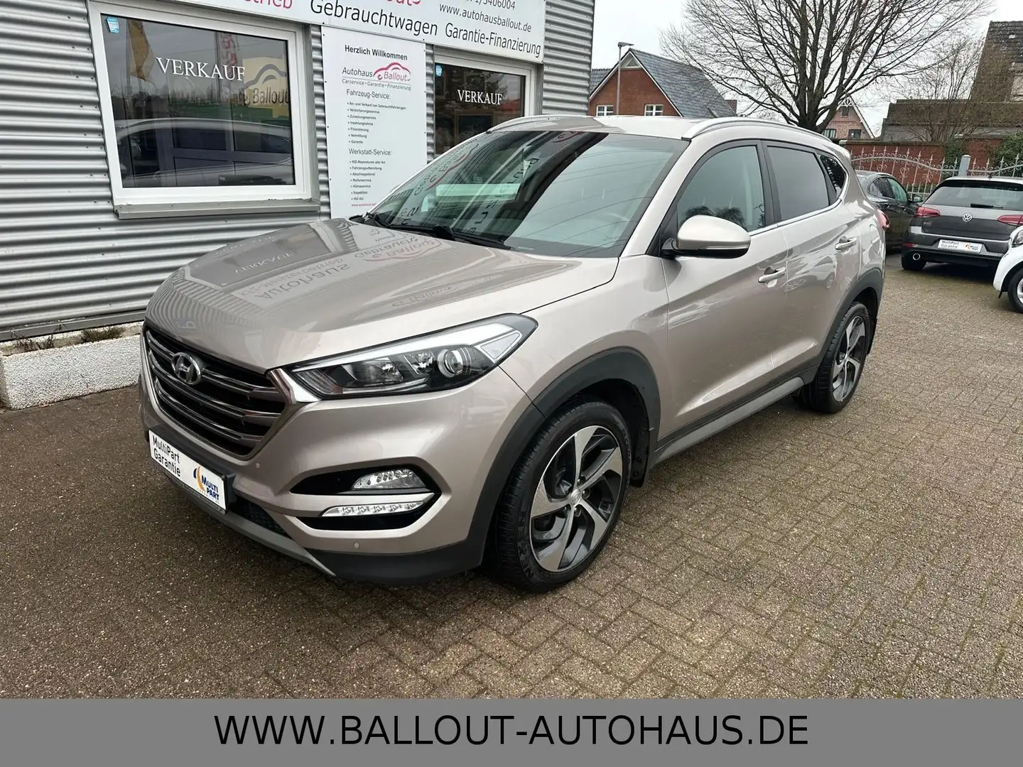 Hyundai TUCSON 2WD*1.HAND*KLIMA*NAVI*TEMP*KAMERA*SHZ*EU6 Braun - 2