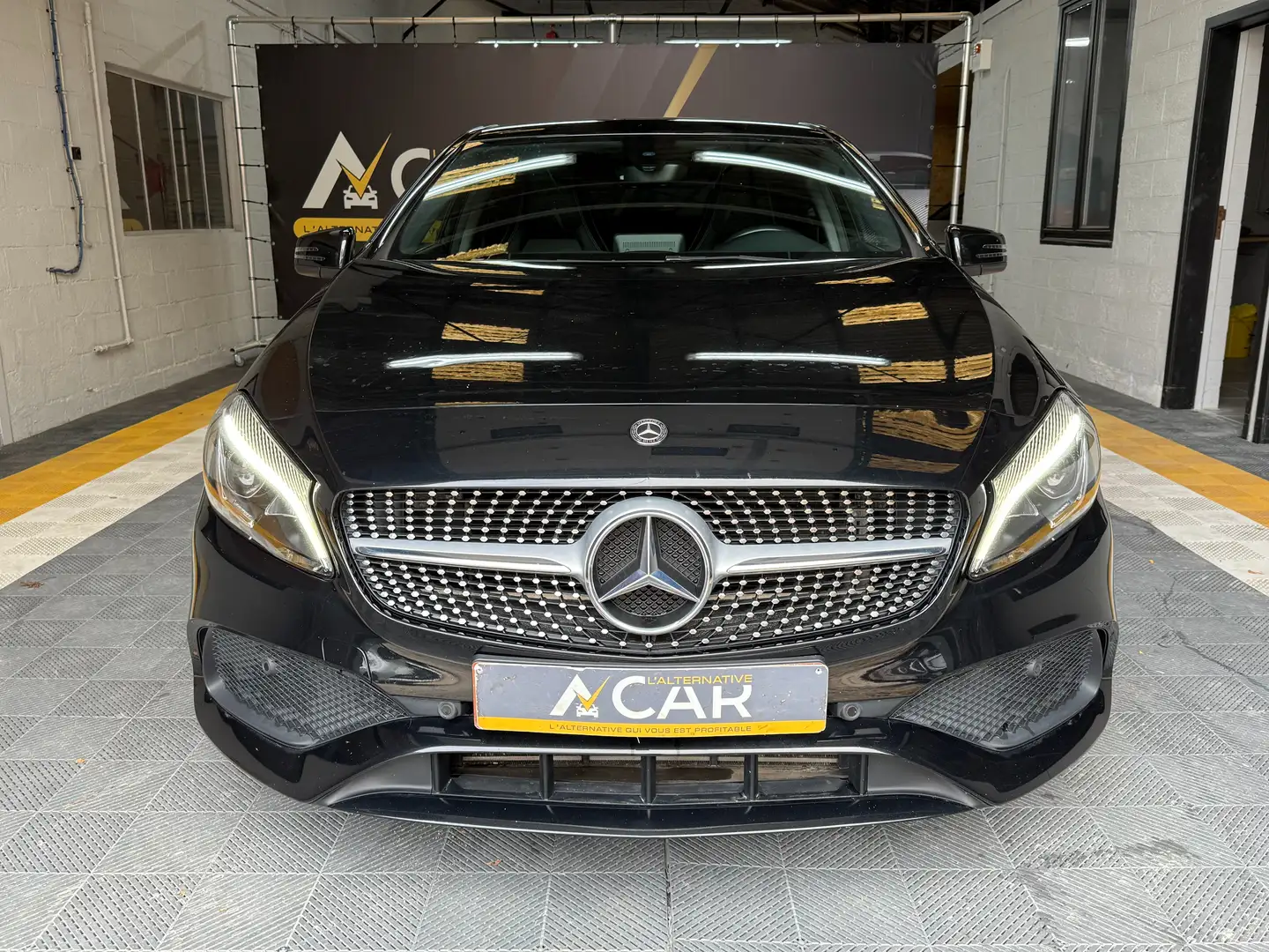 Mercedes-Benz A 180 PACK AMG - GARANTIE 12M Noir - 2
