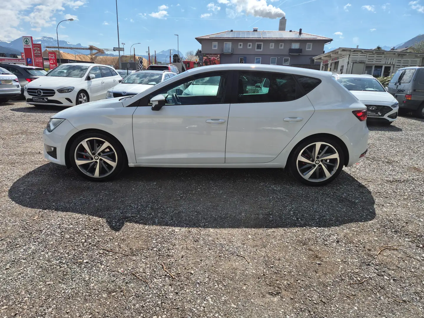 SEAT Leon FR 2.0 TDI DSG Weiß - 2