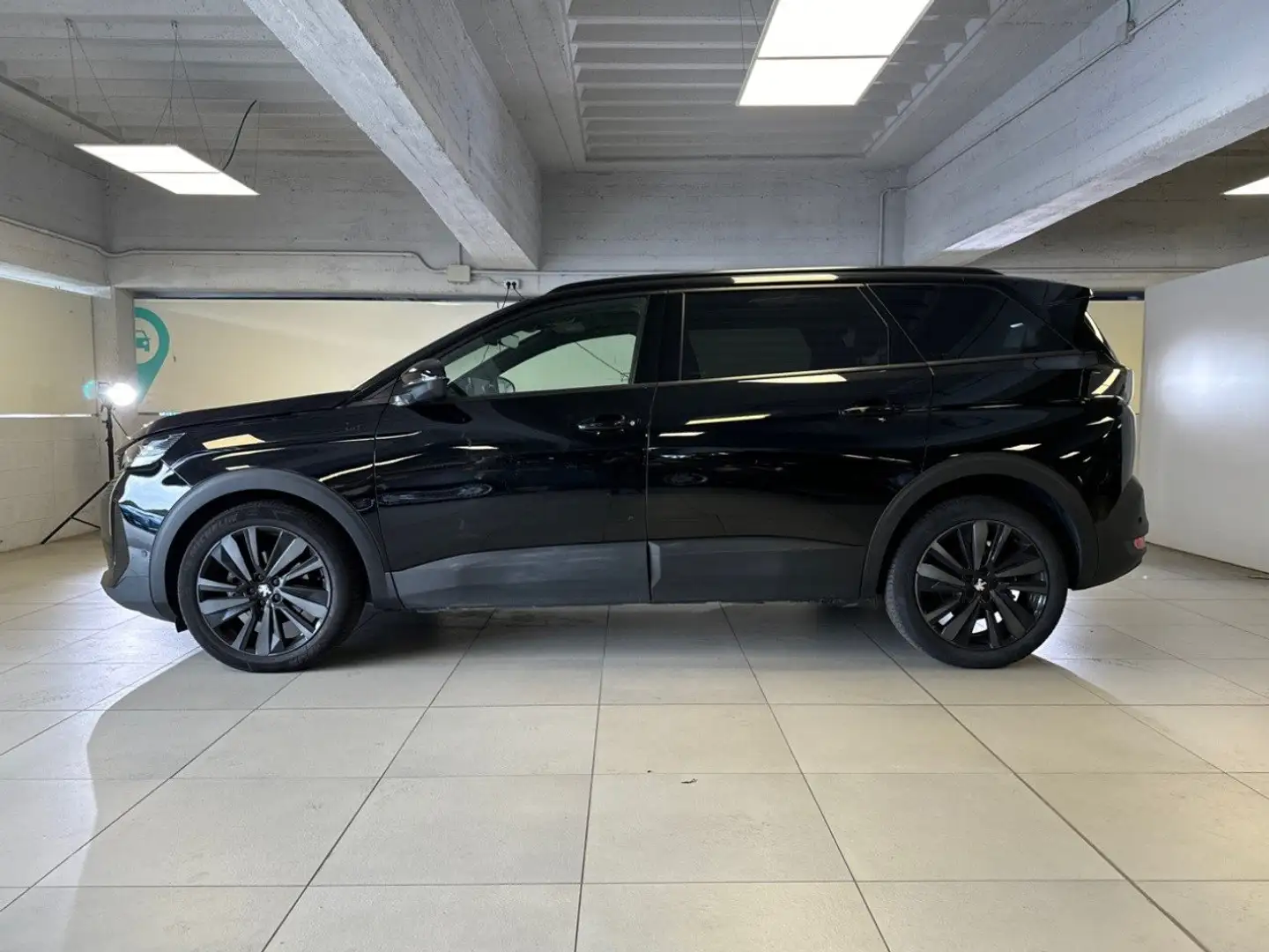 Peugeot 5008 BlueHDi 130 GT EAT8 S/S aut. Noir - 2