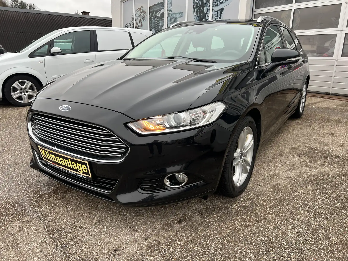 Ford Mondeo Mondeo Traveller Trend 2,0 TDCi Aut. Trend Schwarz - 1