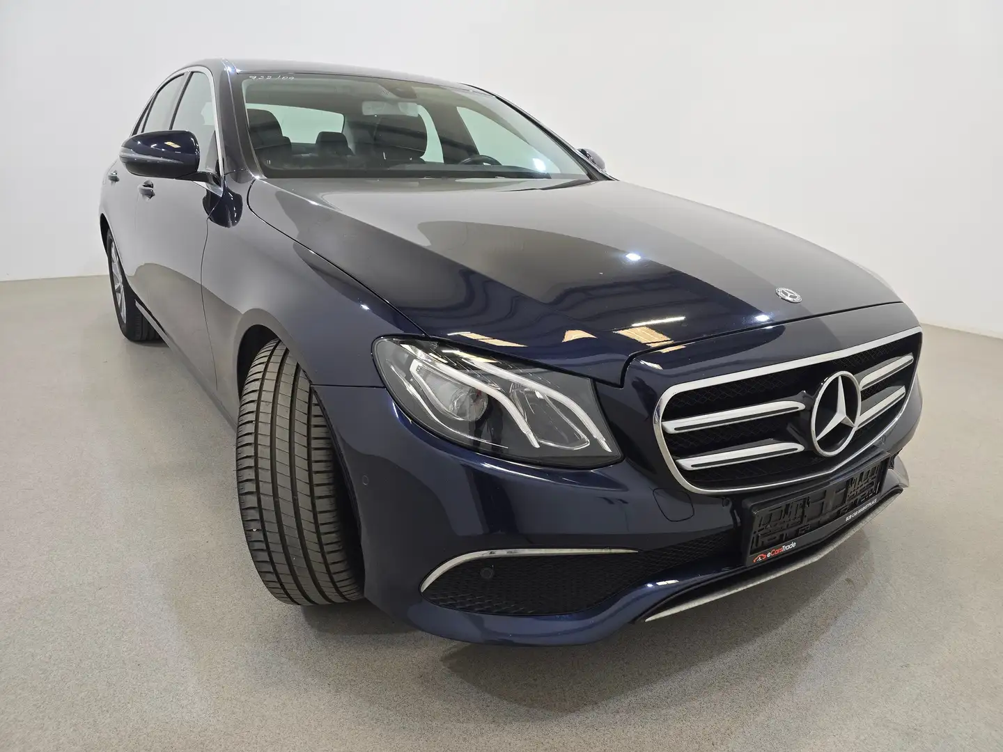Mercedes-Benz E 200 E 200d Aut. LED-Xenon Widescreen Navi Sport Blauw - 1