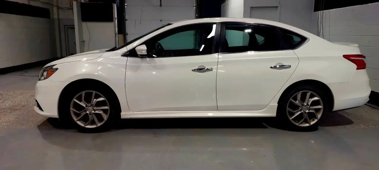 Nissan Sentra снимка Nissan Sentra