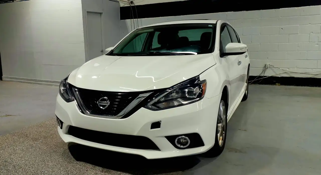 Nissan Sentra снимка Nissan Sentra