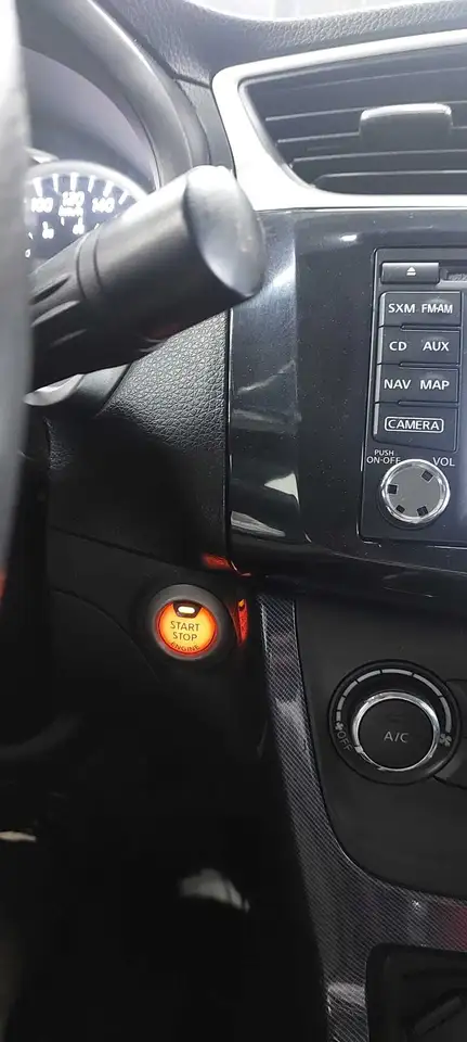 Nissan Sentra снимка Nissan Sentra