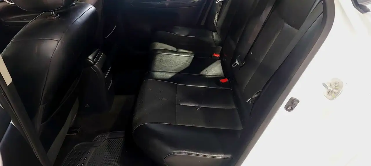 Nissan Sentra снимка Nissan Sentra