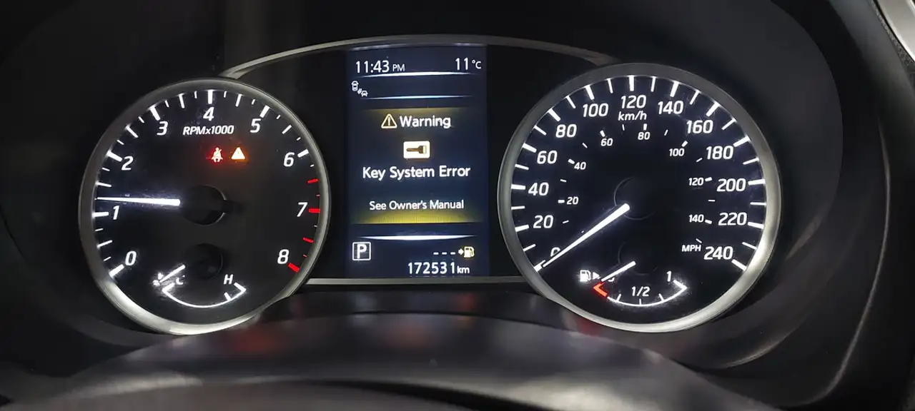 Nissan Sentra снимка Nissan Sentra