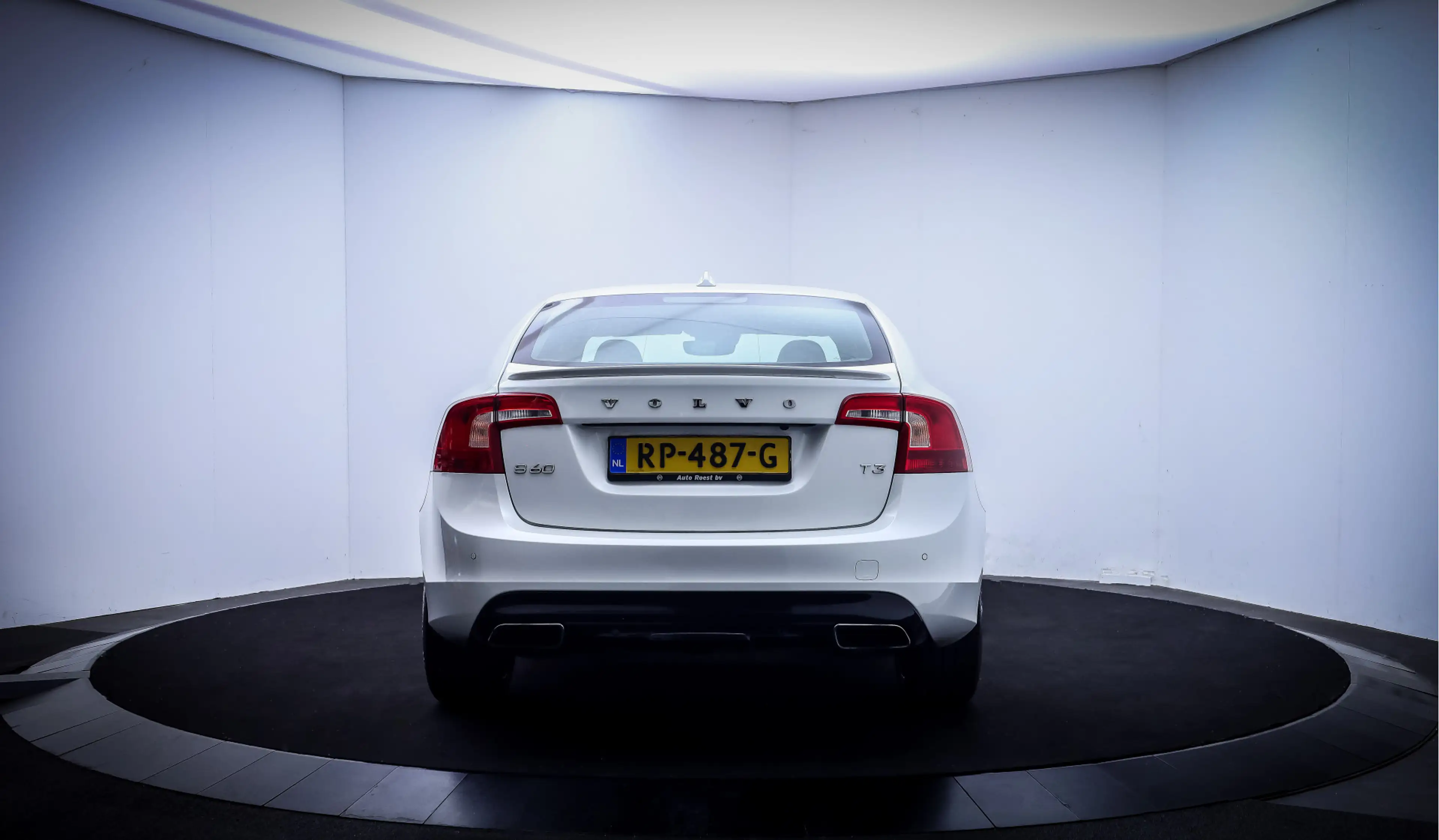 Volvo S60 T3 Aut. Polar+ Dynamic SCHUIFDAK | CAMERA | STOELV — photo 6