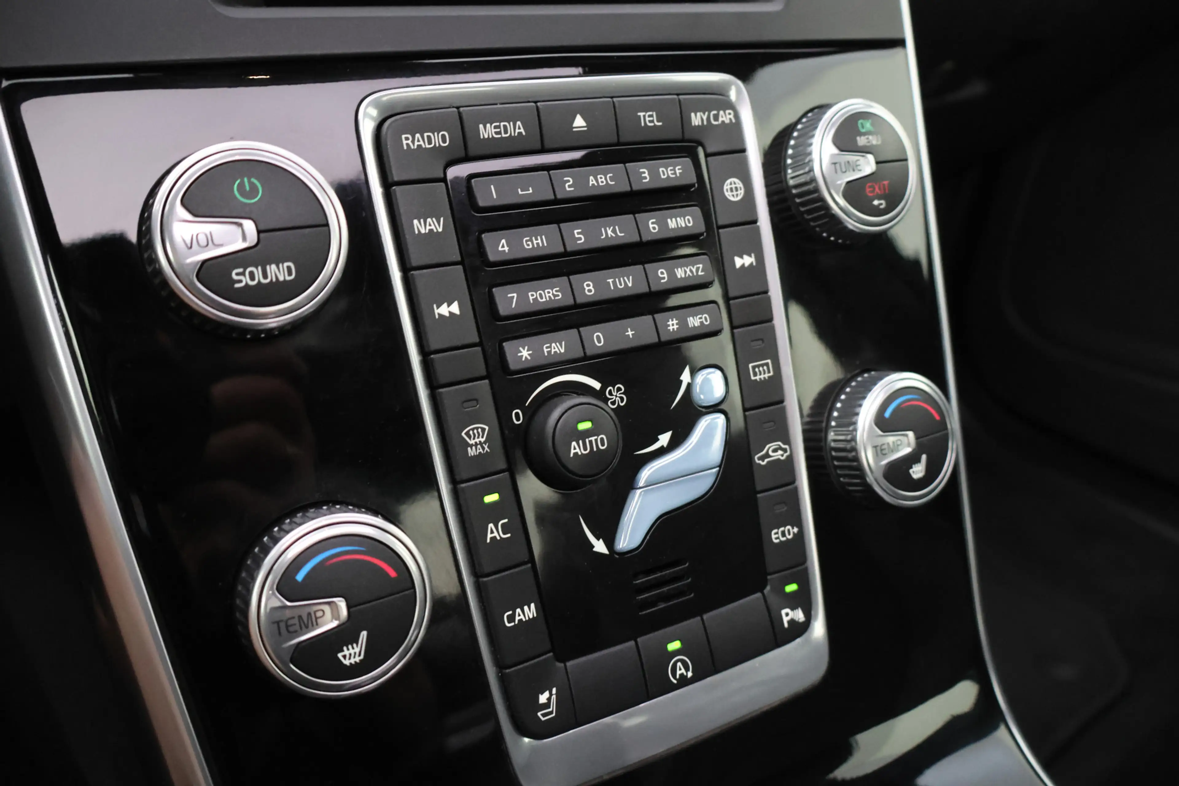 Volvo S60 T3 Aut. Polar+ Dynamic SCHUIFDAK | CAMERA | STOELV — photo 21