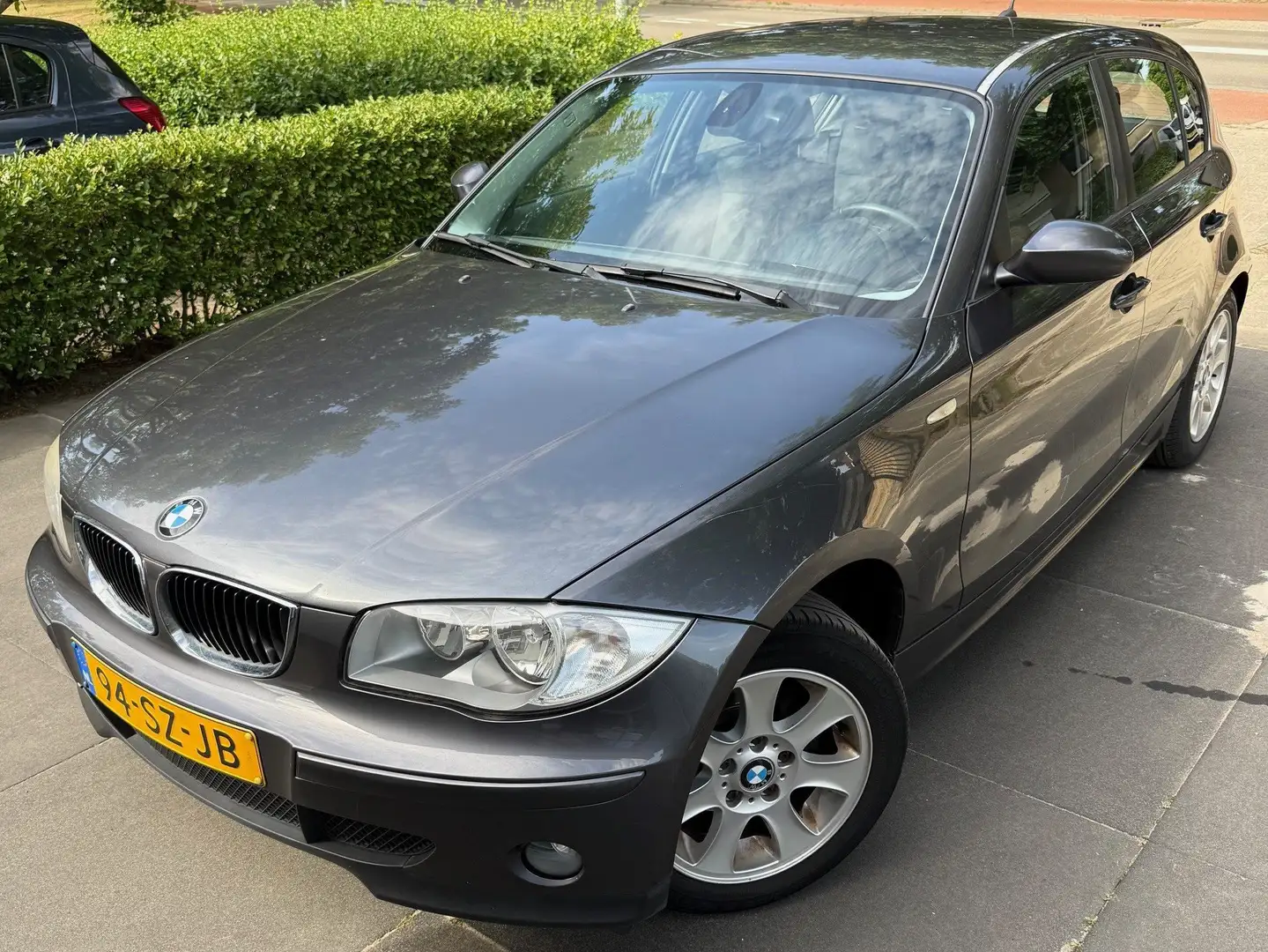 BMW 116 116 High Executive Grijs - 1