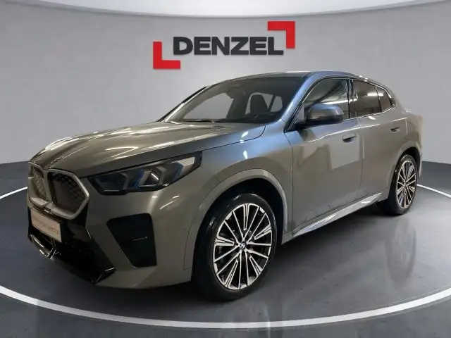 BMW iX2 eDrive20 U10 HB0