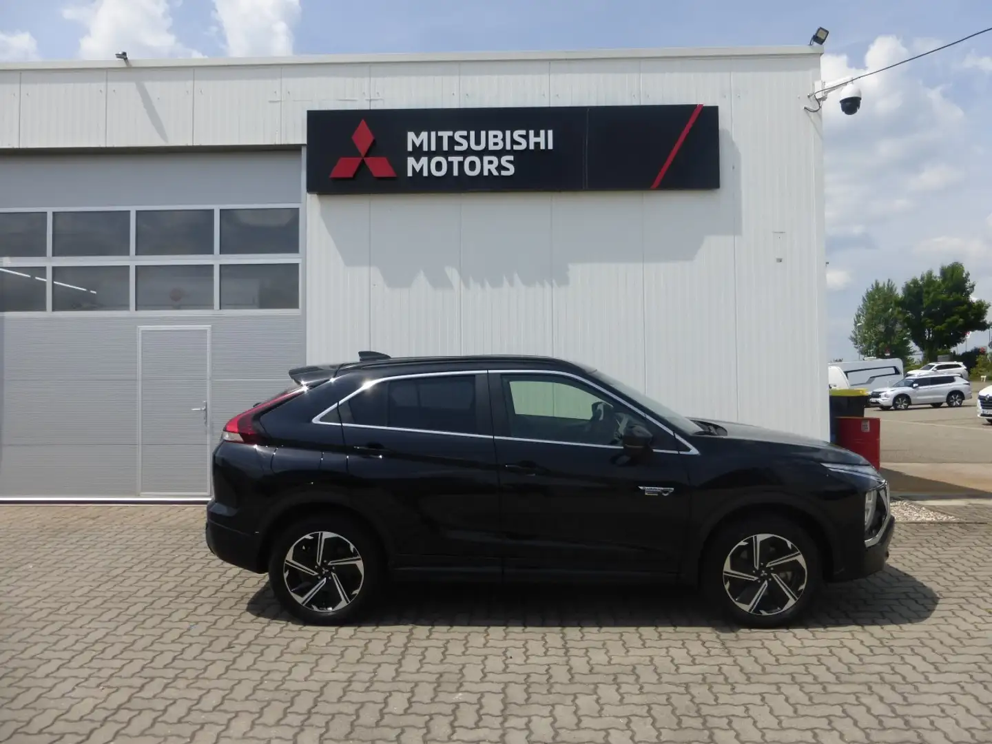 Mitsubishi Eclipse Cross PHEV PLUS Select Schwarz - 2