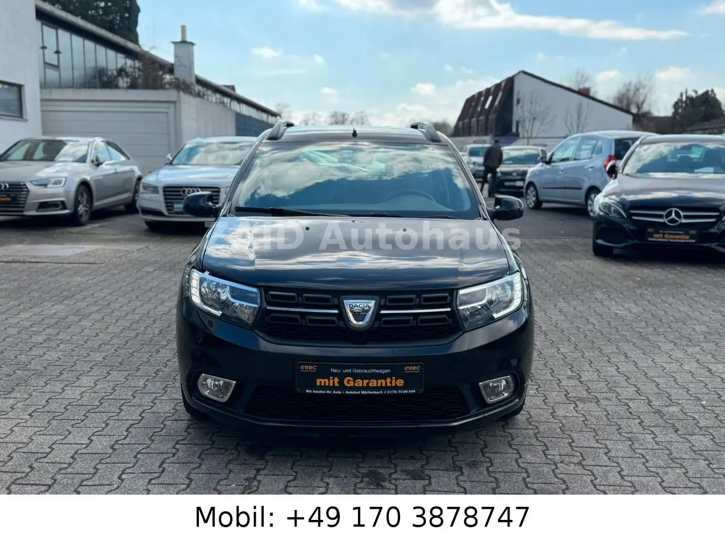 Dacia Logan MCV II Kombi Comfort*1HAND*NAVI*KAMERA*PDC Schwarz - 2