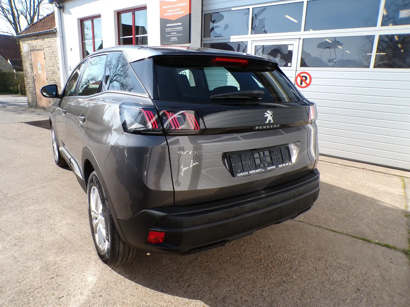 Peugeot 3008 1.2 ALLURE automaat, sensoren + camera, gps Gris - 2