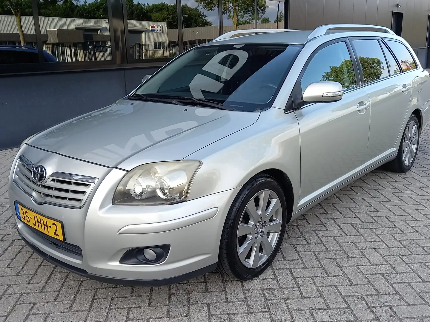 Toyota Avensis Avensis 2.0 D-4D Luna Bns Zilver - 1