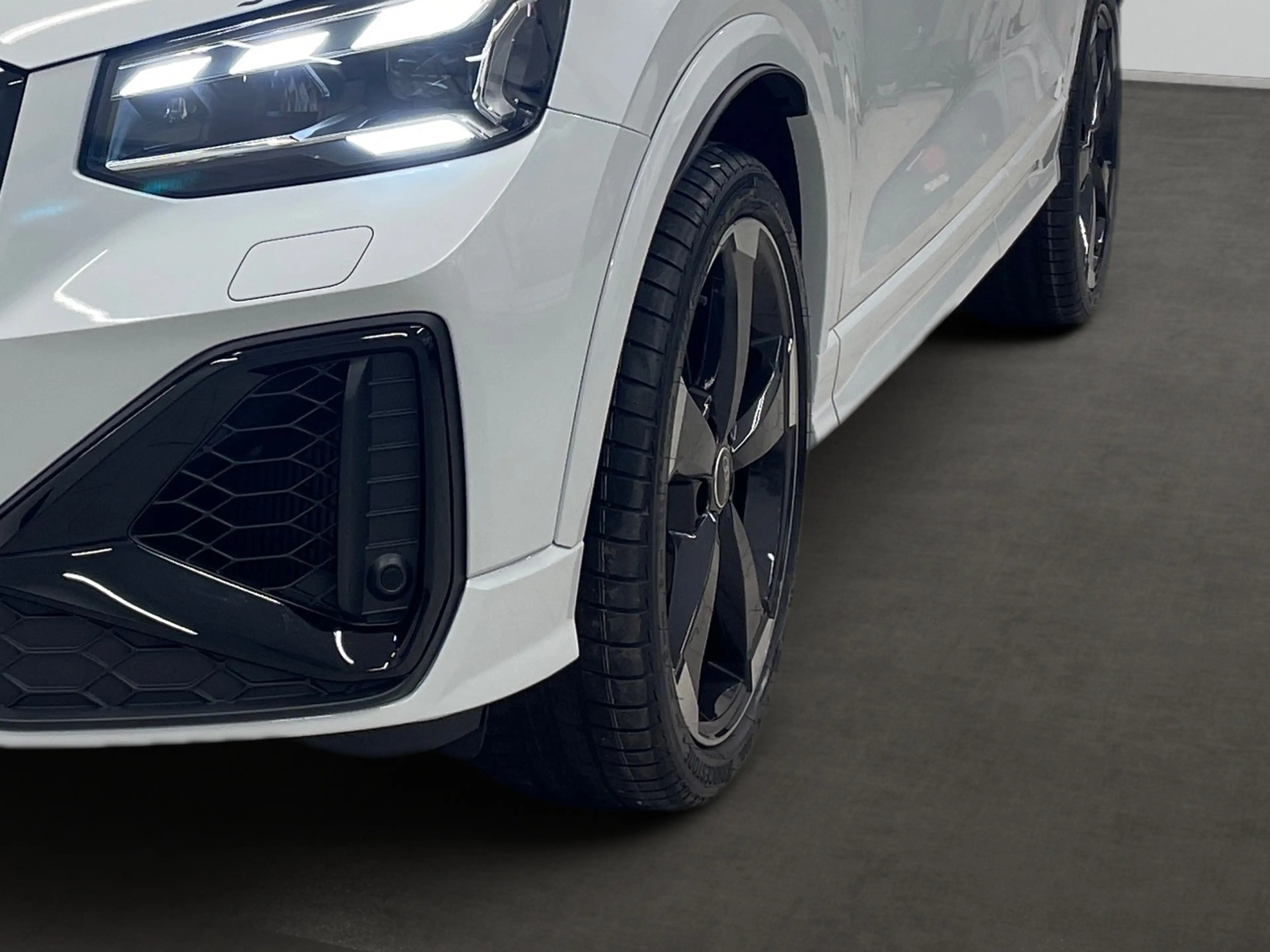Audi SQ2 TFSI quattro *AHK*SONOS*NAVI*KAMERA* — photo 9