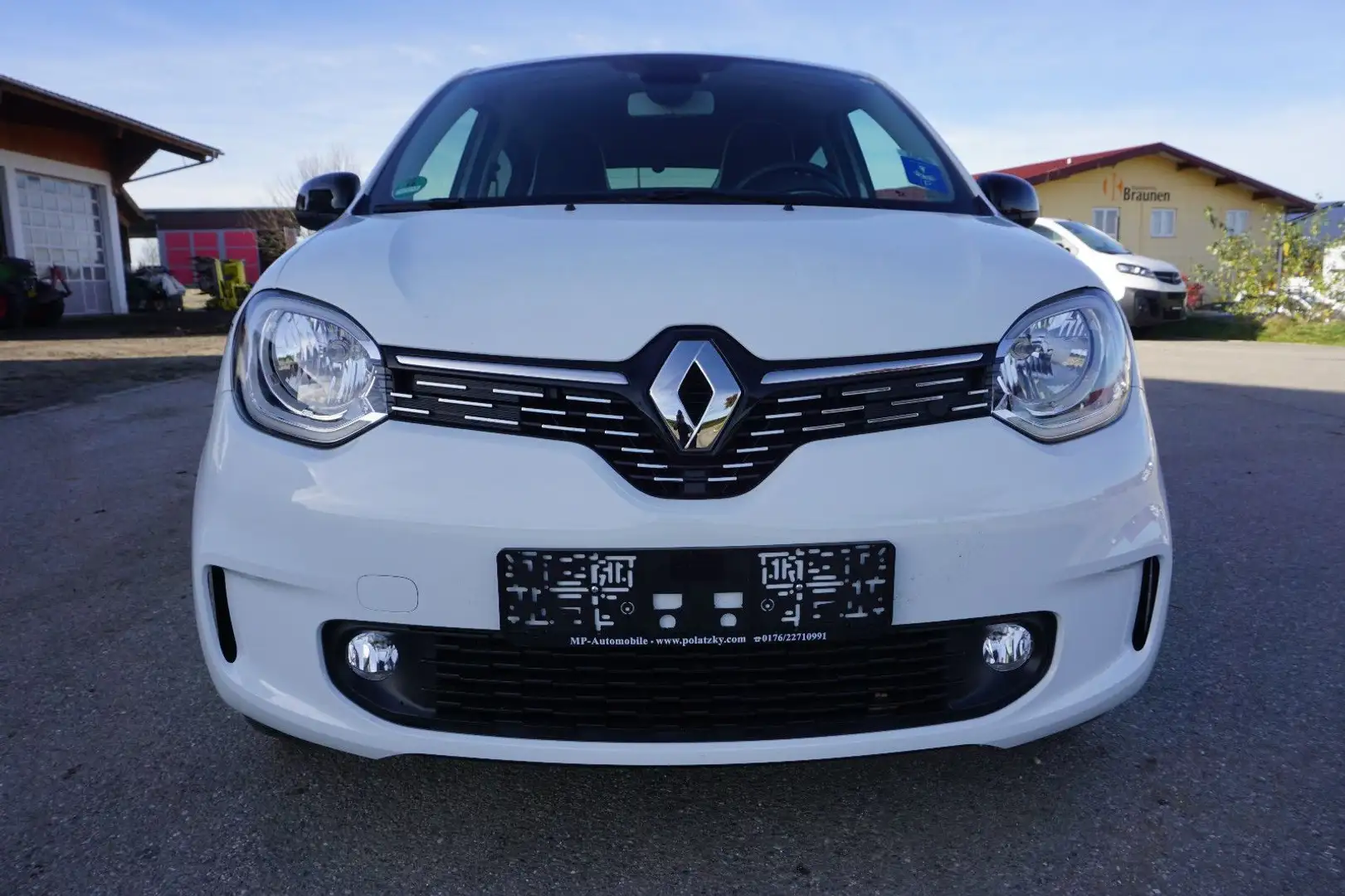 Renault Twingo Techno Electric NAV CAM Service neu Weiß - 2