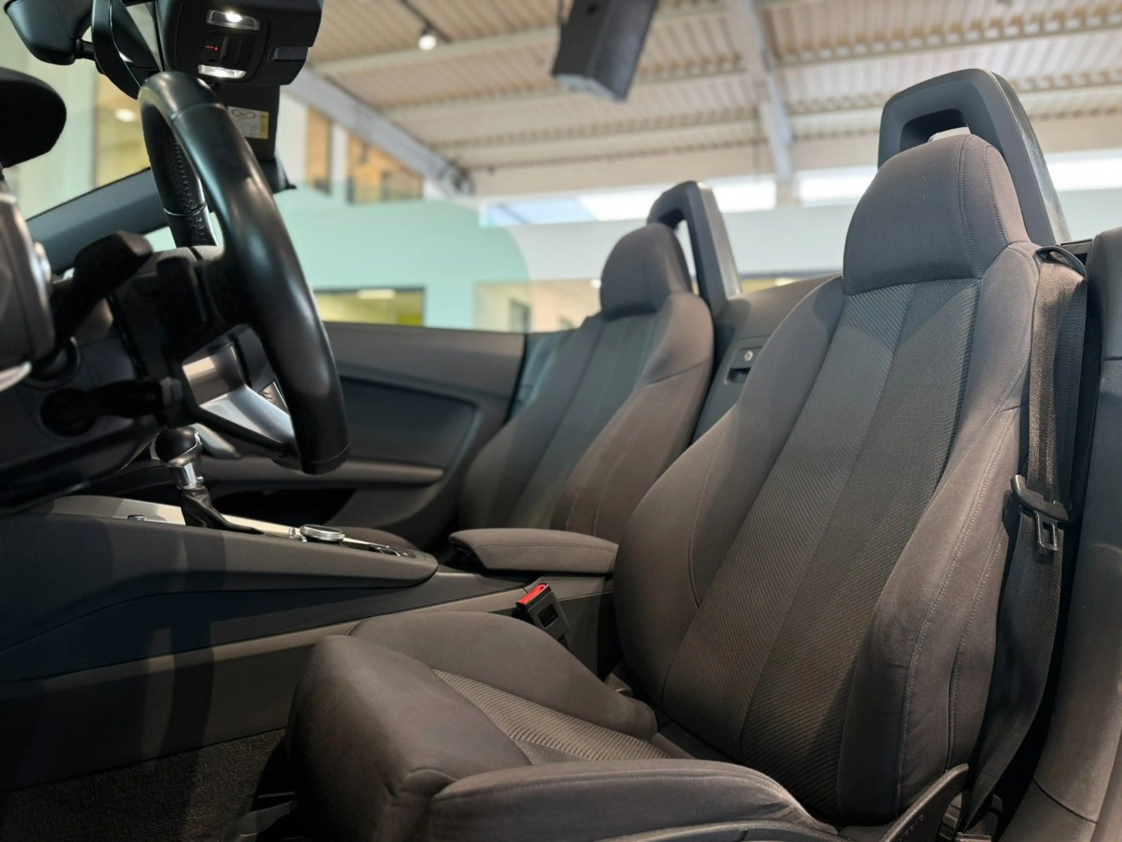 Audi TT Roadster 1.8 TFSI*Xenon*Sitzheizung*Tempomat* — photo 13
