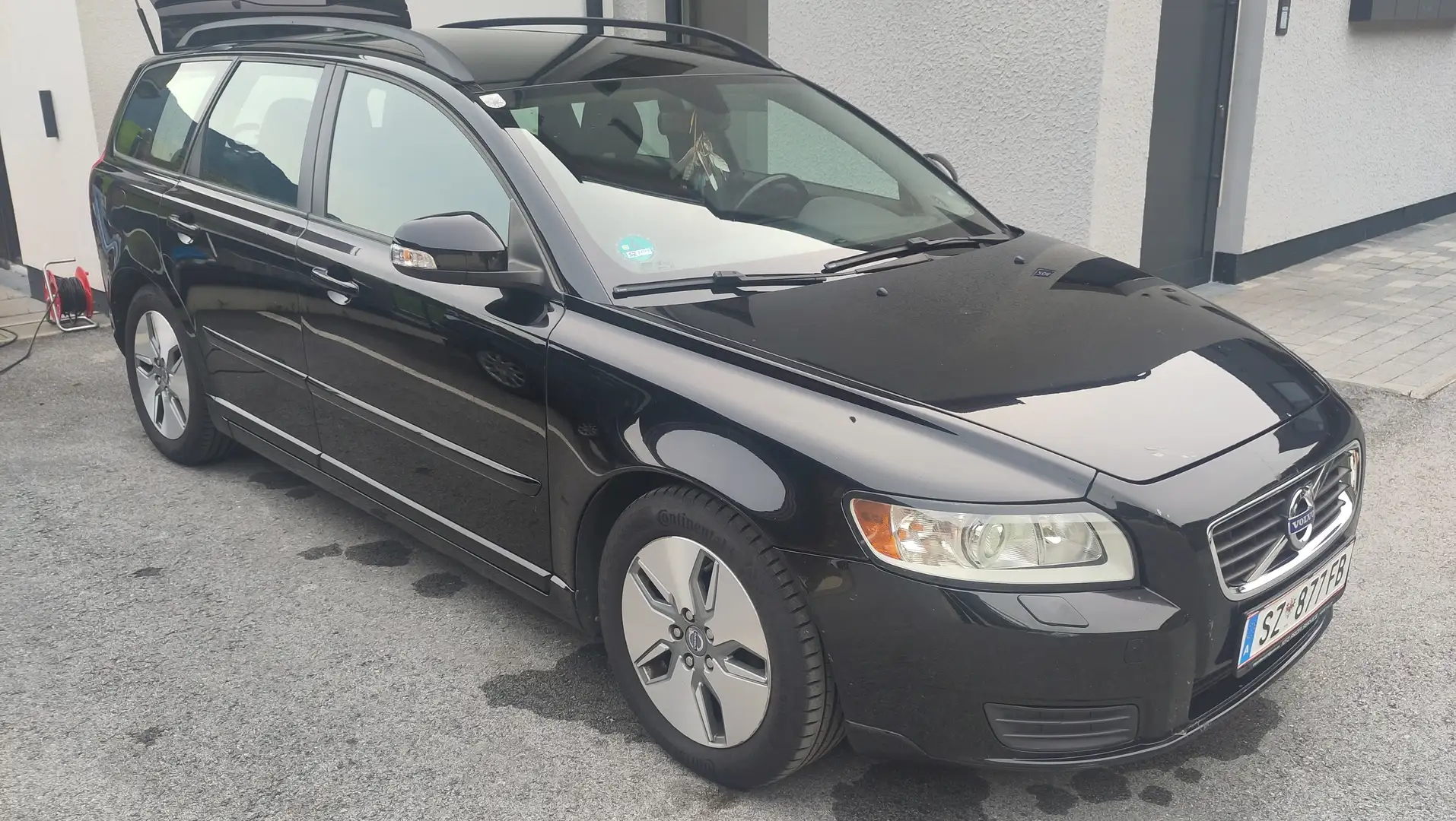 Volvo V50 V50 D2 Business Edition Schwarz - 1