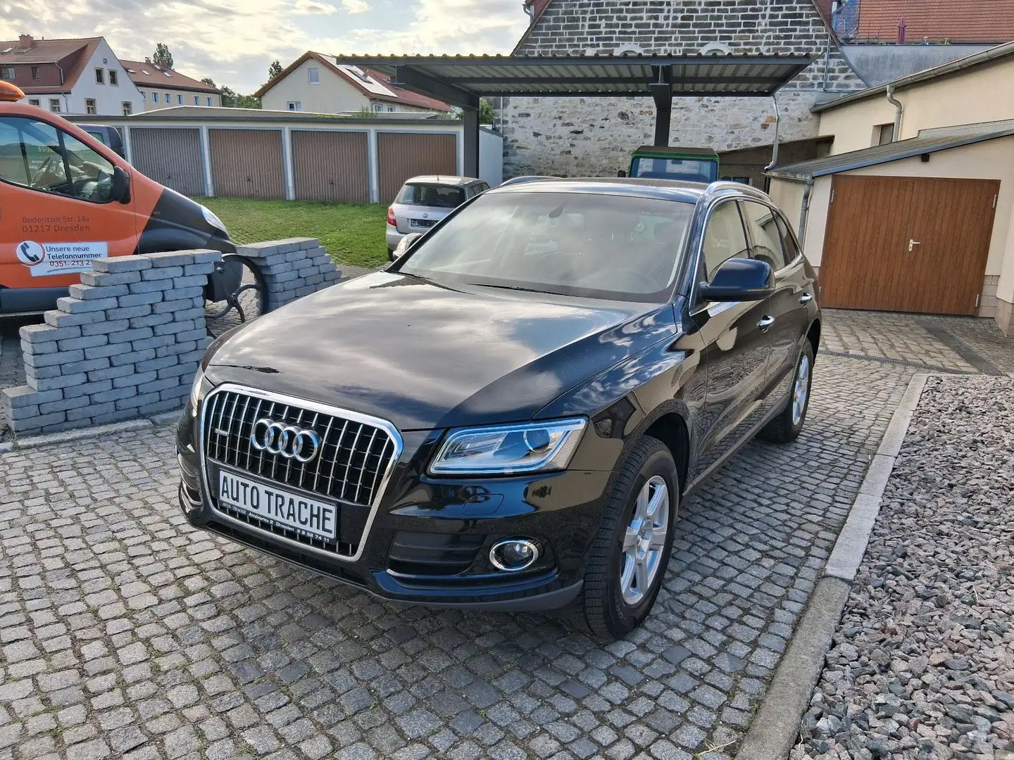 Audi Q5 2.0 TDI  quattro Navi SH Automatik Schwarz - 1