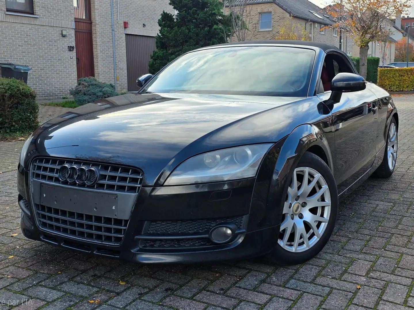 Audi TT TT Cabrio 2.0 TFSI Zwart - 1