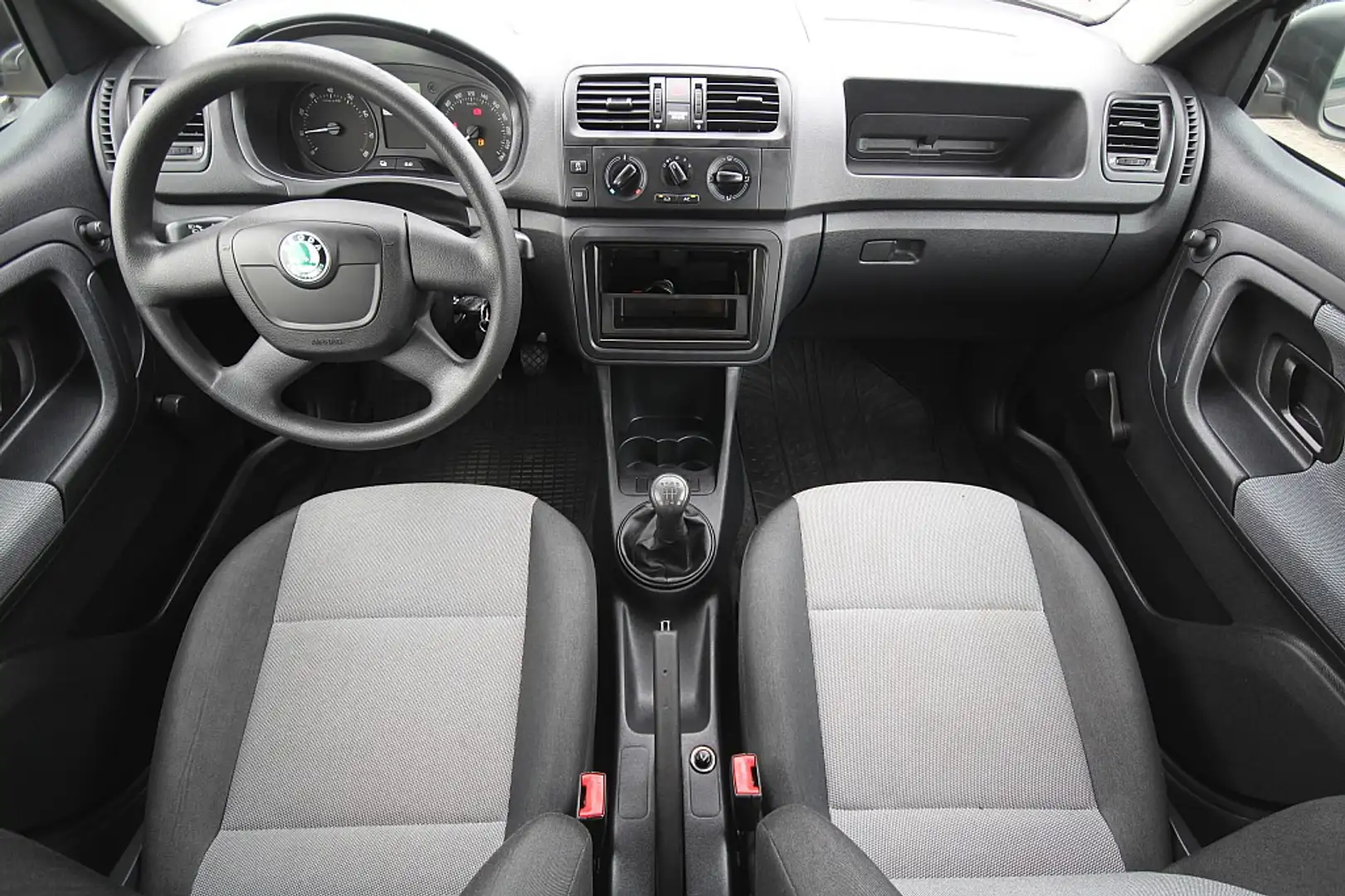 Skoda Fabia Classic 1,2 Neue Bremsen neue pickerl Zwart - 2