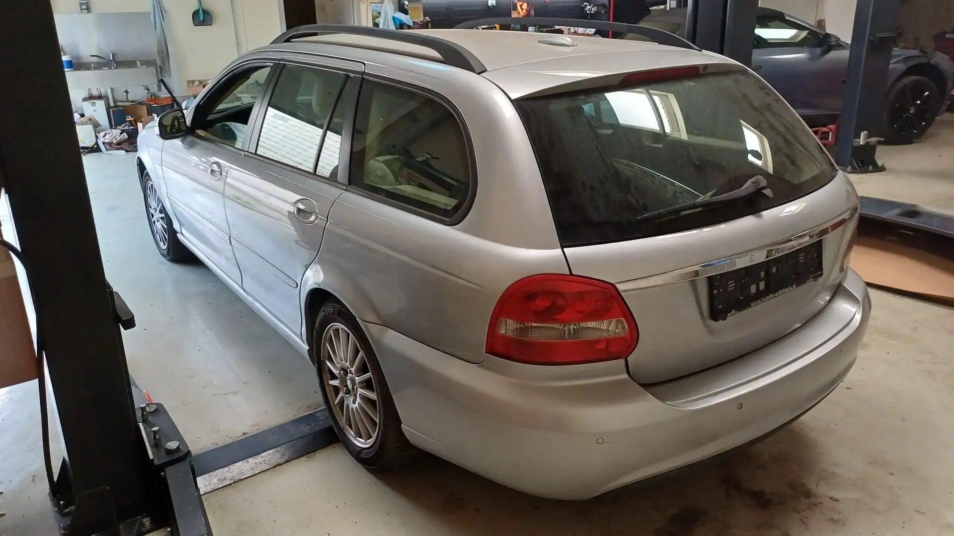 Jaguar X-Type X-Type MOTOR DEFEKT Silber - 2