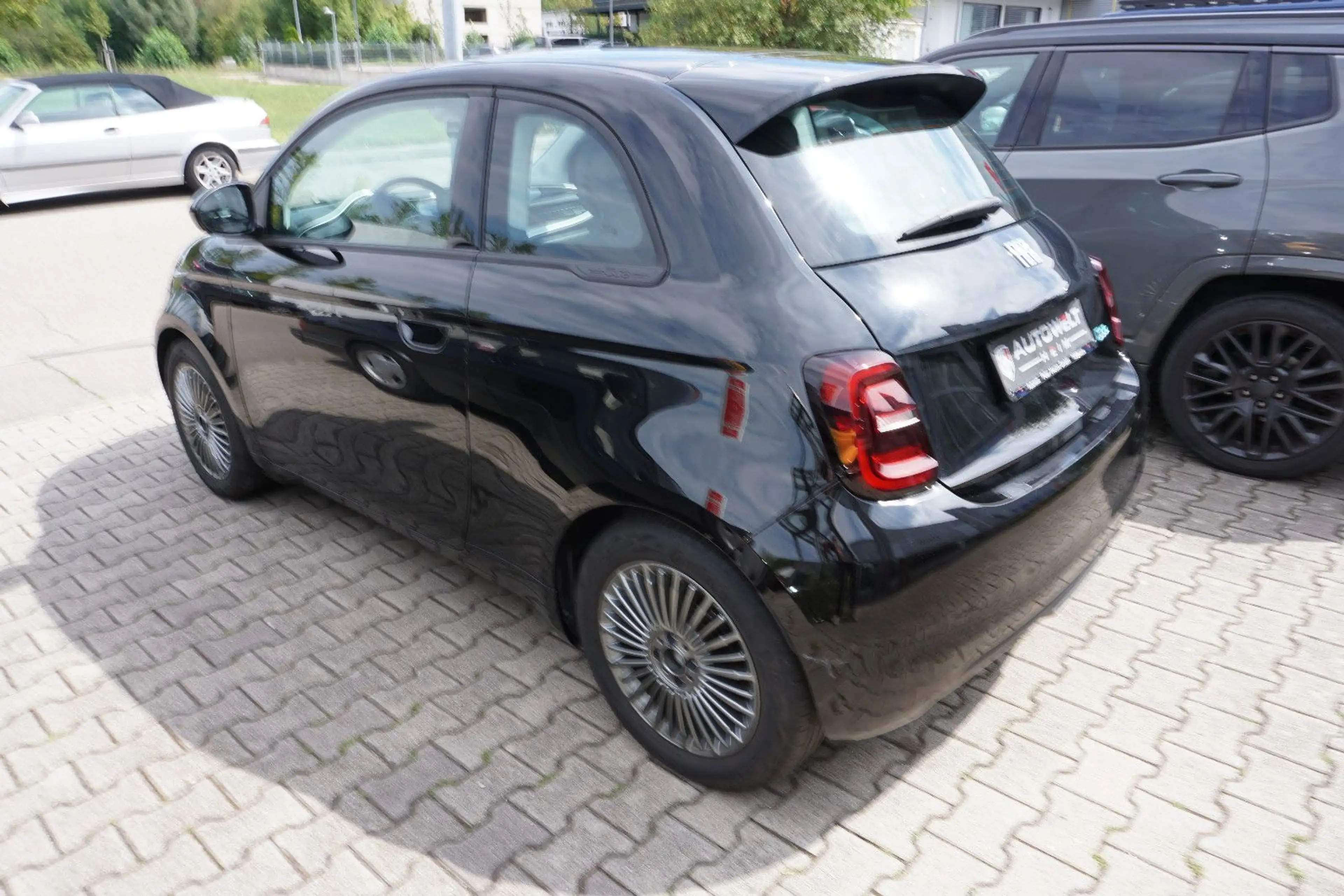 Fiat 500e 500 e Icon TOP Garantie 8 Jahre AKKU 99,5% — photo 4