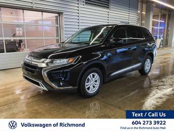 ES | S-AWC | Bluetooth | Heated Seats | Cloth Seat